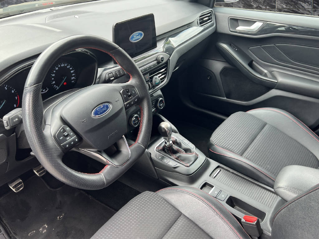 FORD Focus 1.0i EcoB 125 ST-Line-image-6