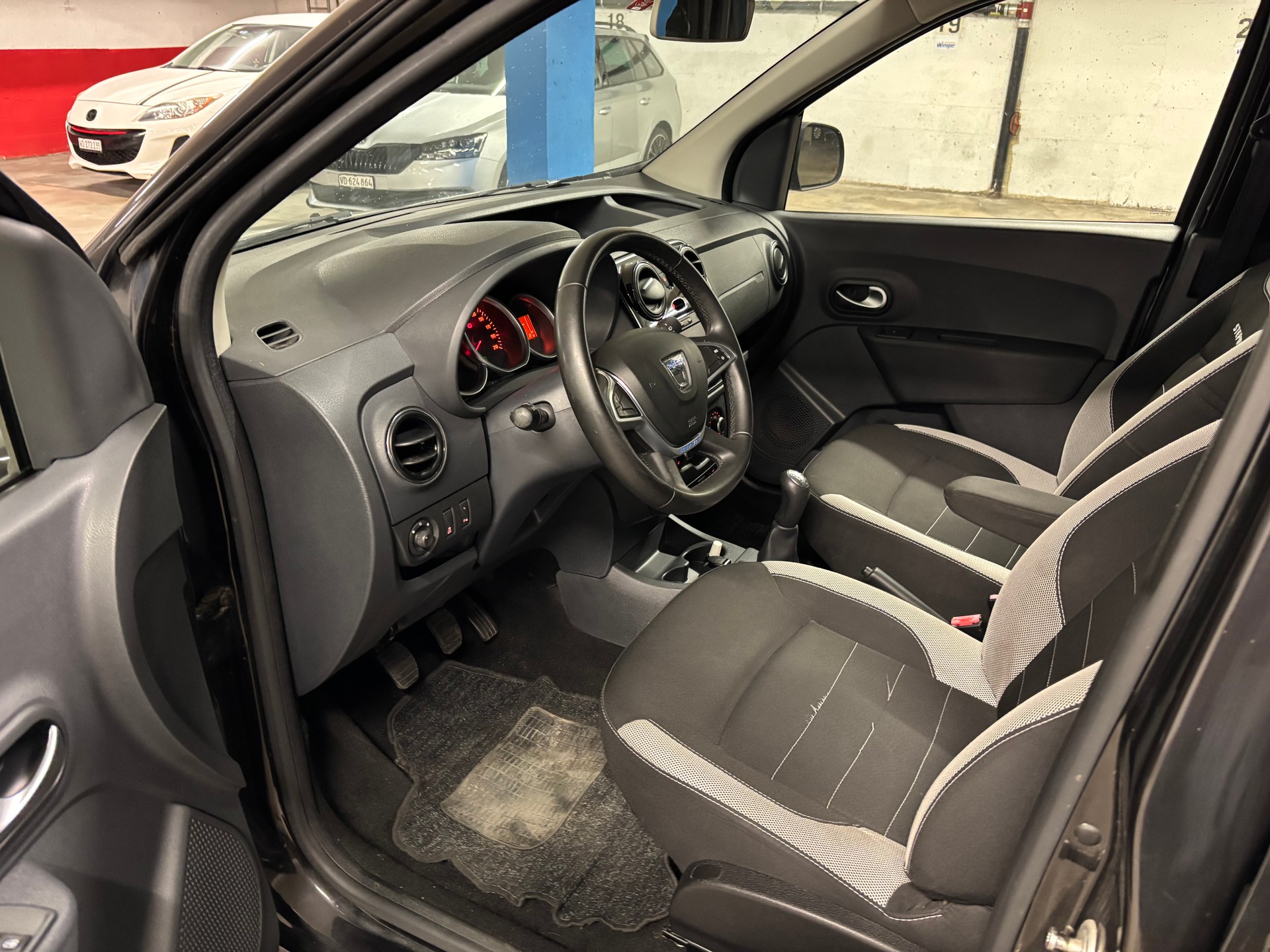 DACIA Dokker 1.5 dCi Ambiance-image-4