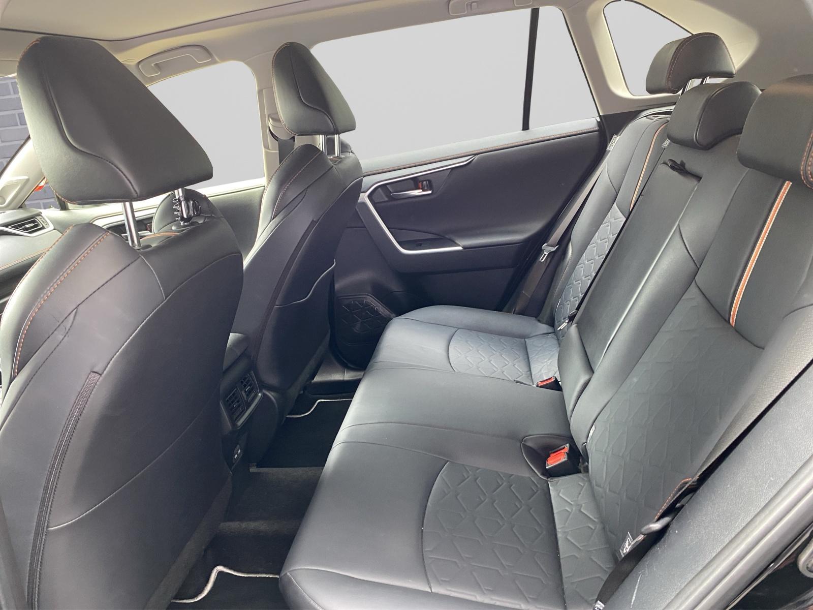 TOYOTA RAV4 2.5 HEV Adventure-image-8