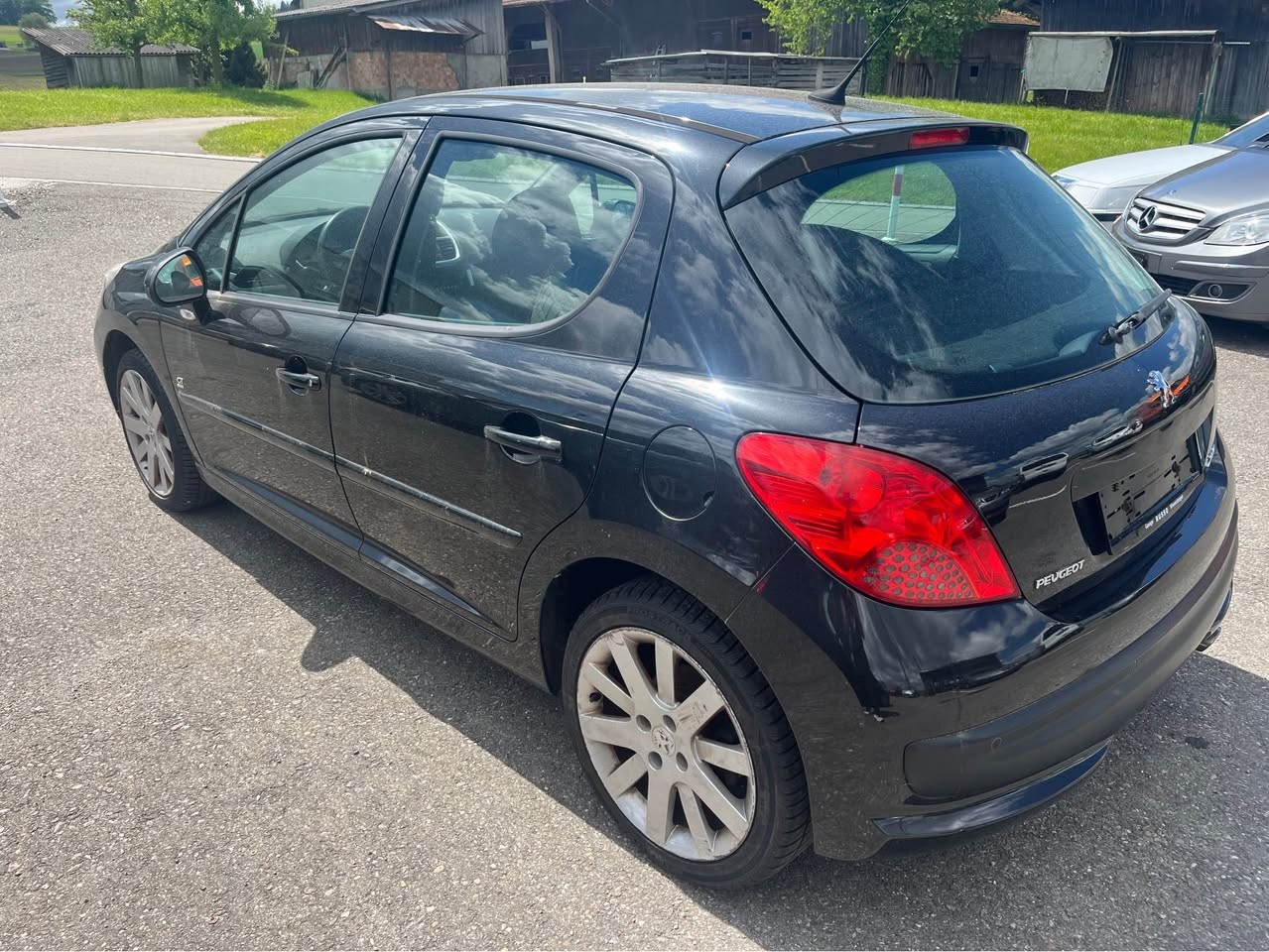PEUGEOT 207 1.6 16V Turbo GT 150-image-4