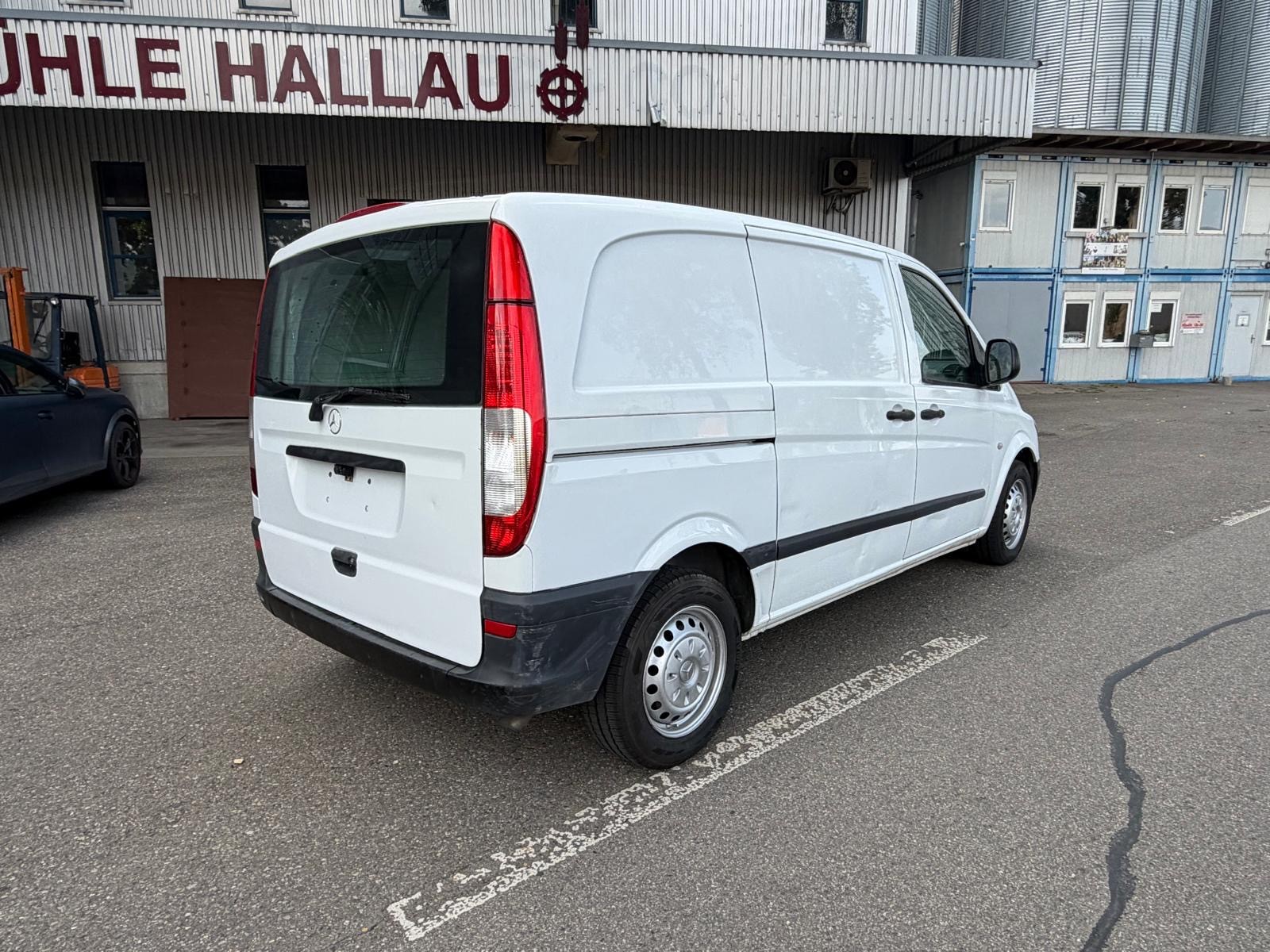MERCEDES-BENZ Vito 109 CDI-image-6