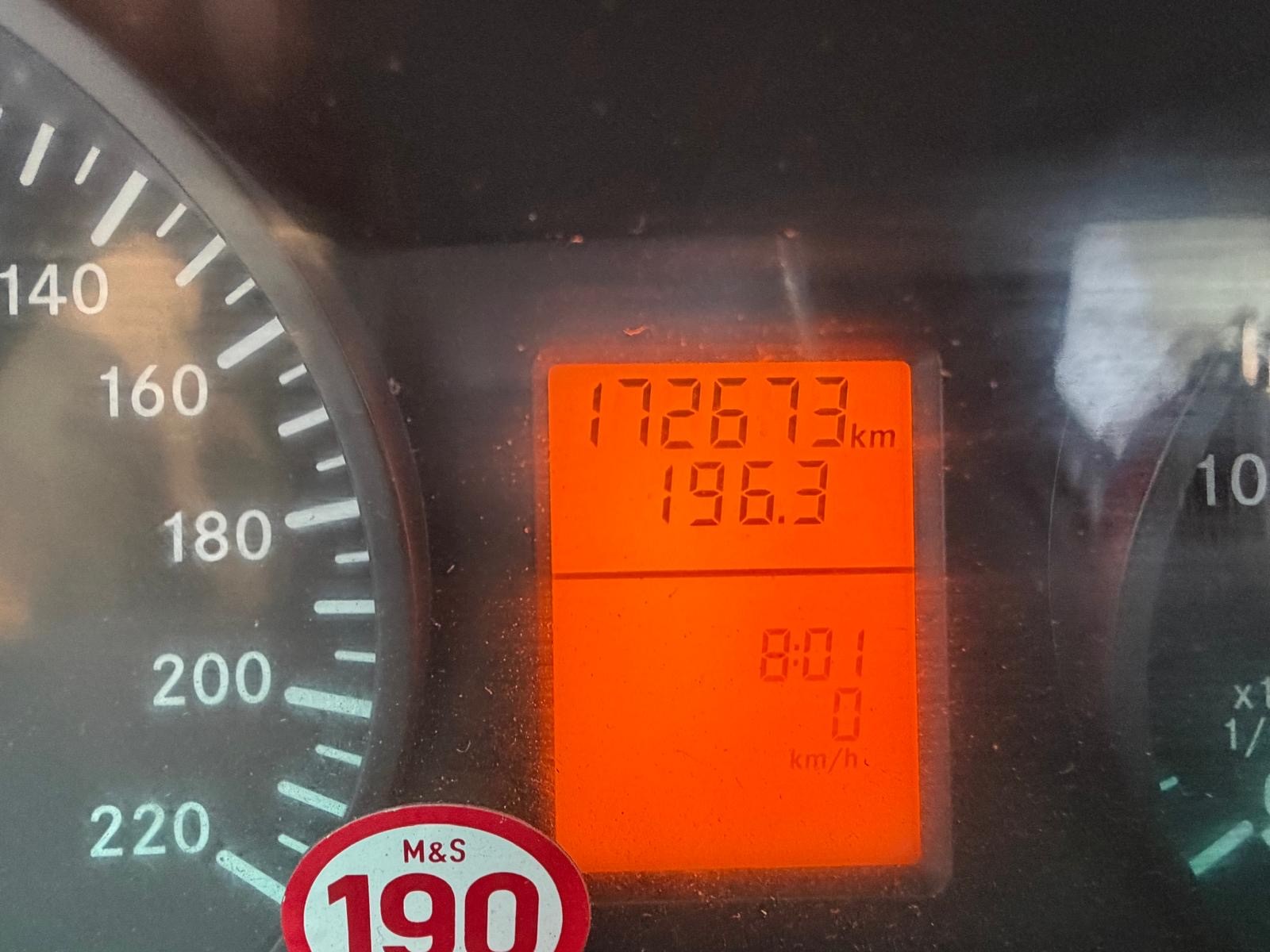 MERCEDES-BENZ Vito 109 CDI-image-12