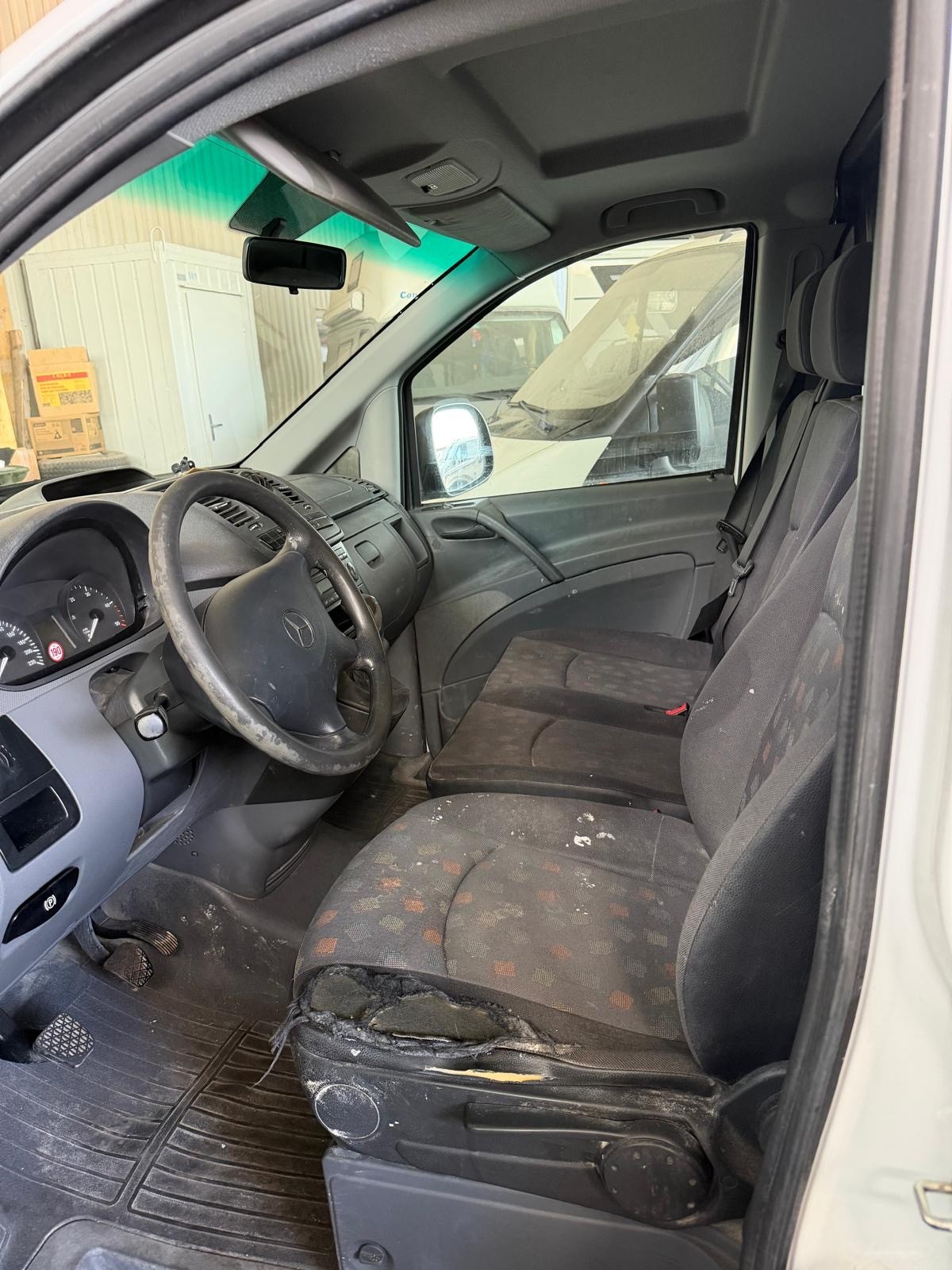 MERCEDES-BENZ Vito 109 CDI-image-10