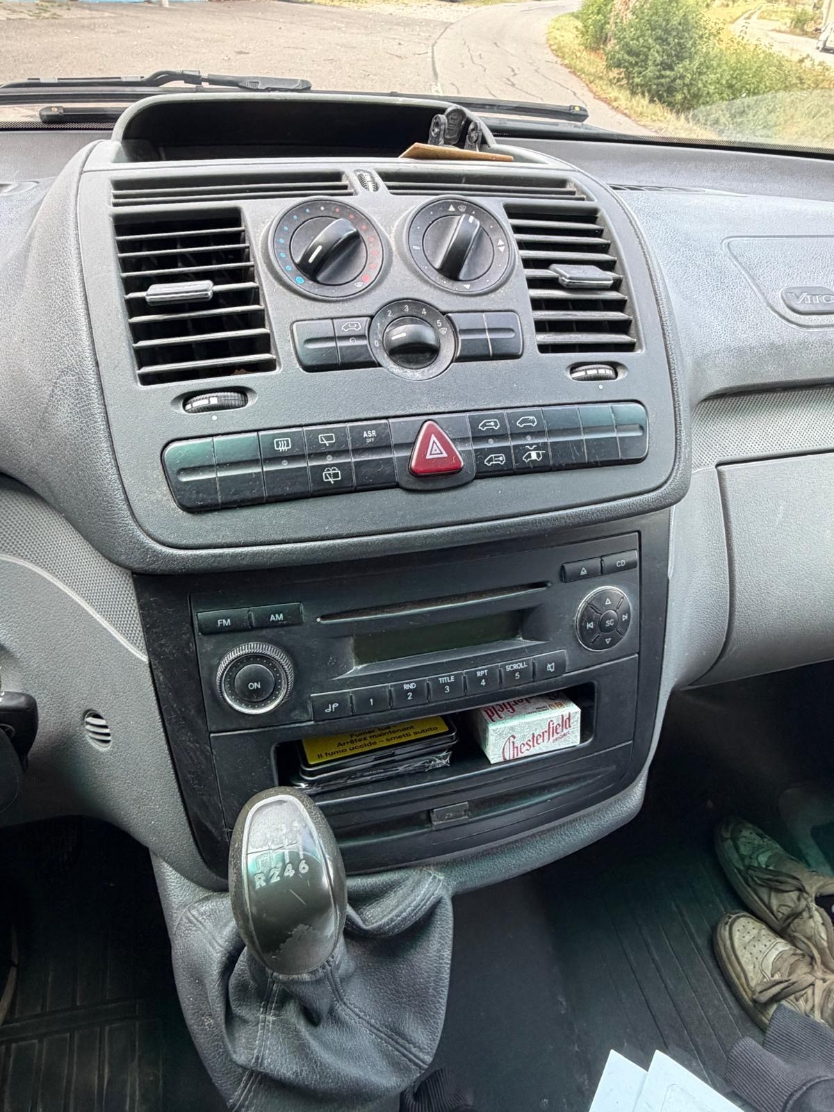 MERCEDES-BENZ Vito 109 CDI-image-9
