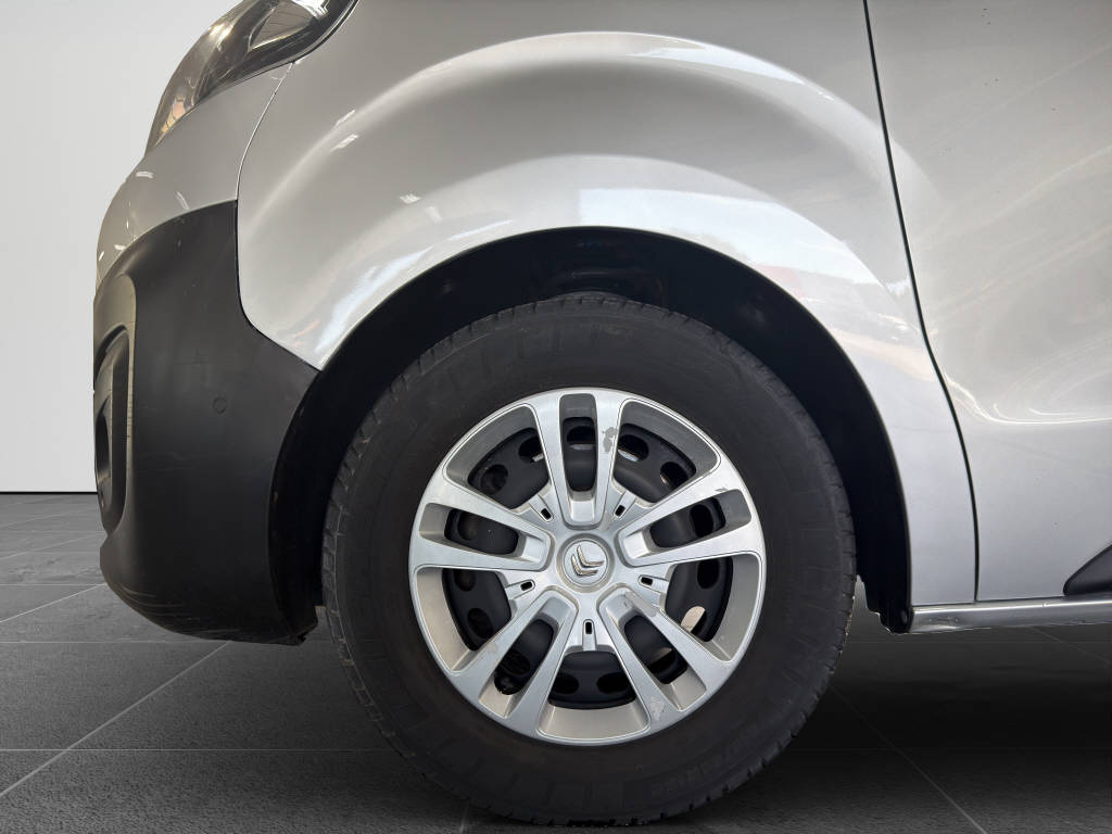 CITROEN Jumpy Kaw. M 2.0 BlueHDi 120 Komfort-image-17