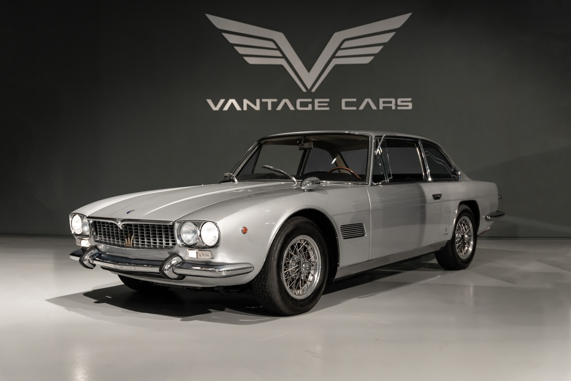MASERATI Mexico 4.7 V8 by Vignale-image-0