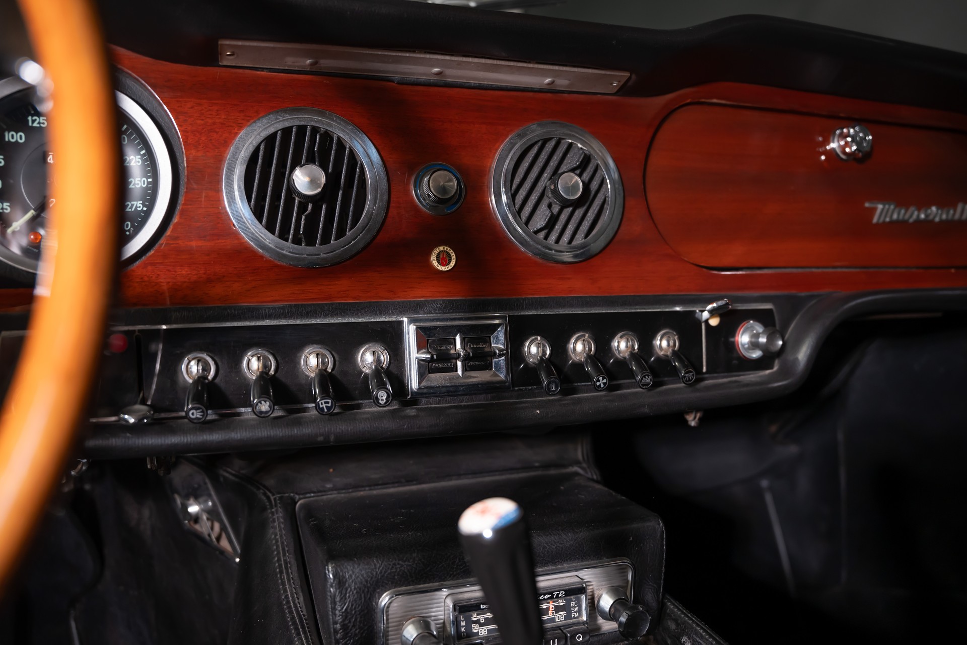 MASERATI Mexico 4.7 V8 by Vignale-image-19