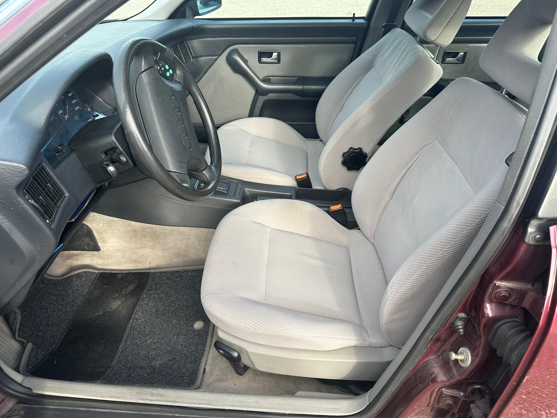 AUDI 80 2.0 E Classic-image-9