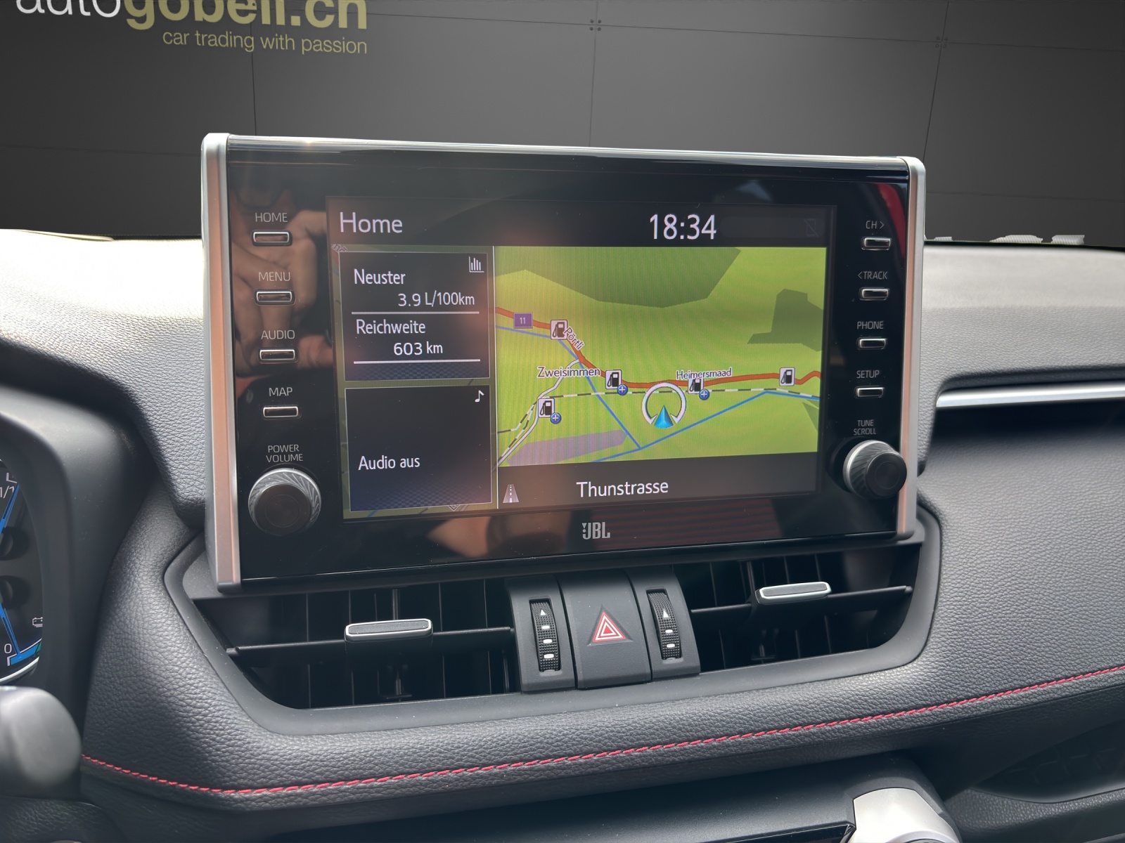 TOYOTA RAV-4 2.5 PHEV Premium e-CVT 4WD-image-8