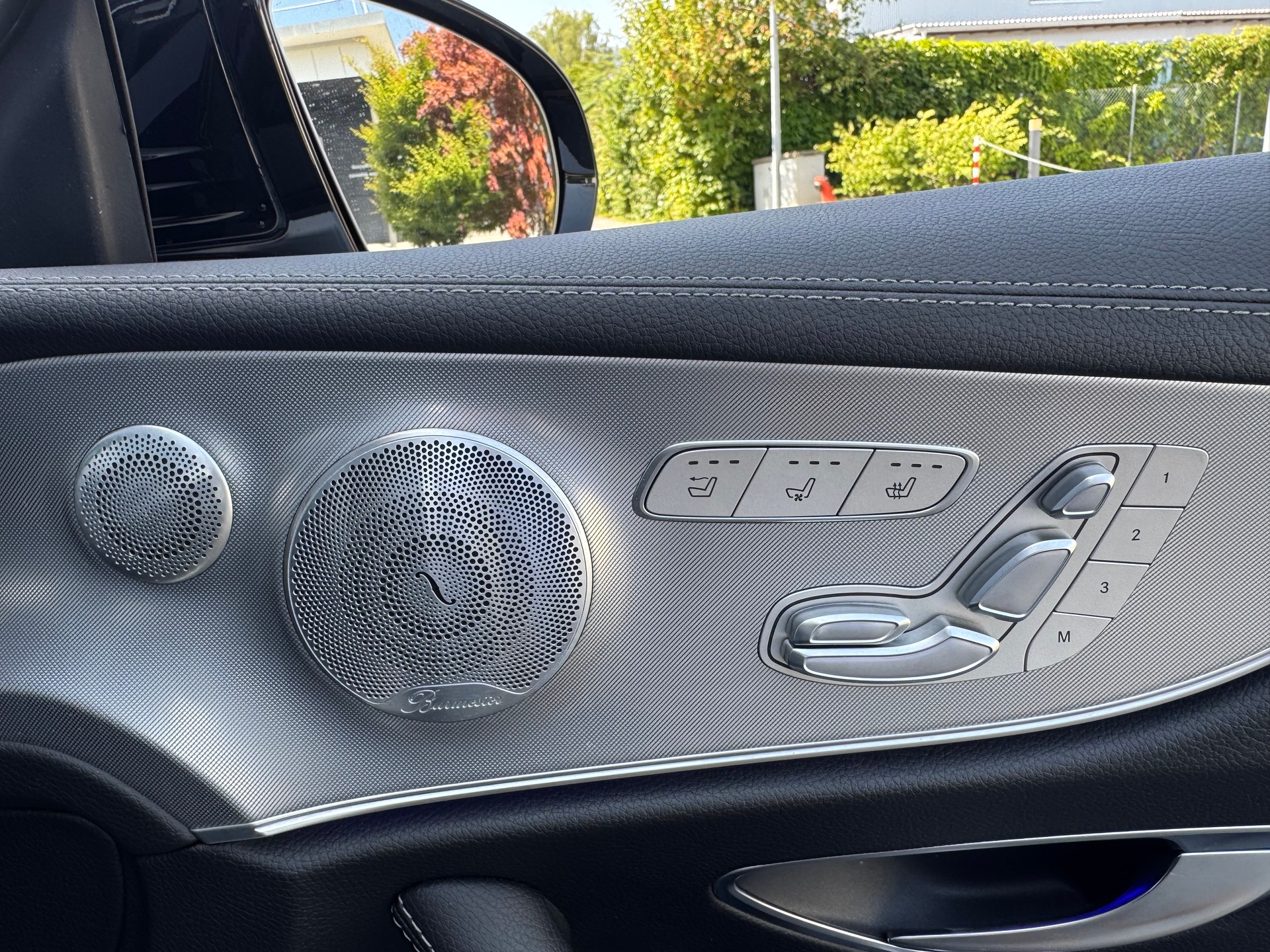 MERCEDES-BENZ E 400 AMG-LINE-image-9