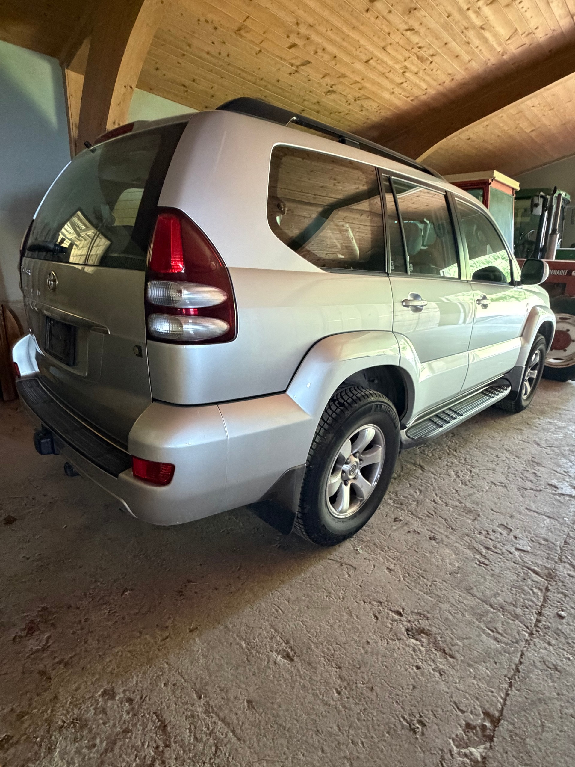 TOYOTA 3.0 D-4D Linea Sol-image-2