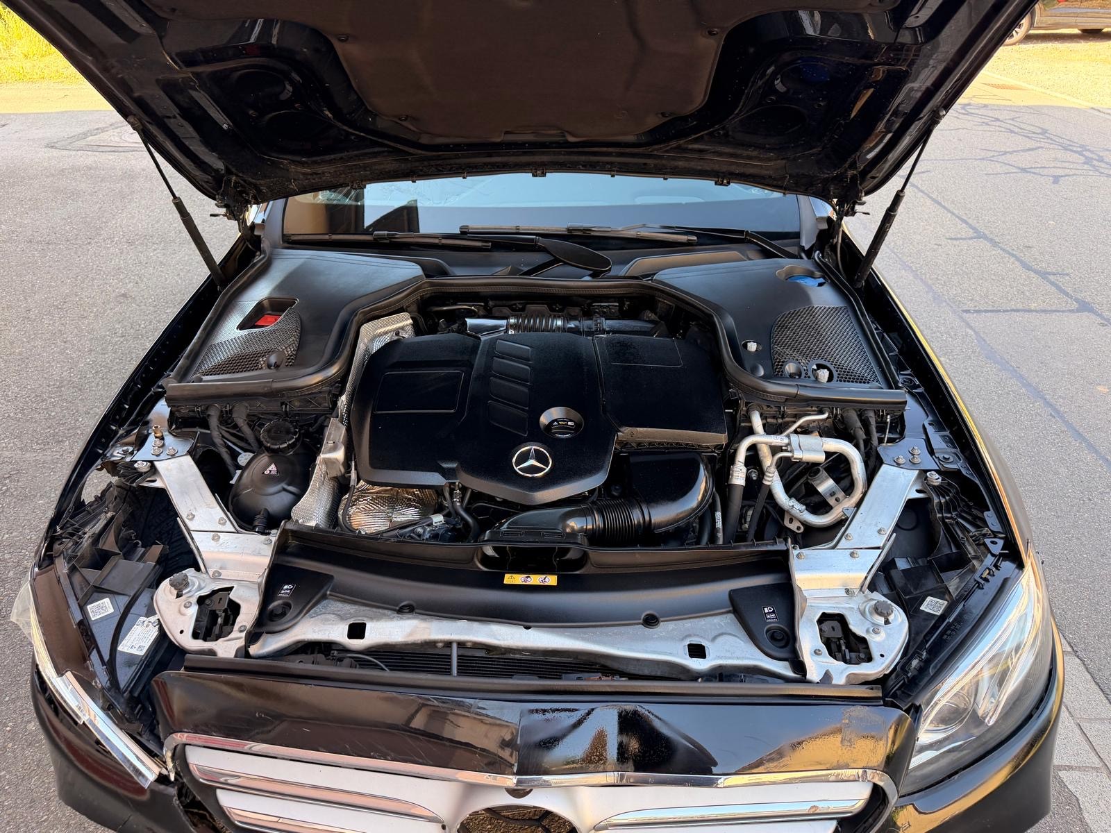 MERCEDES-BENZ E 220 d 4Matic 9G-Tronic-image-6