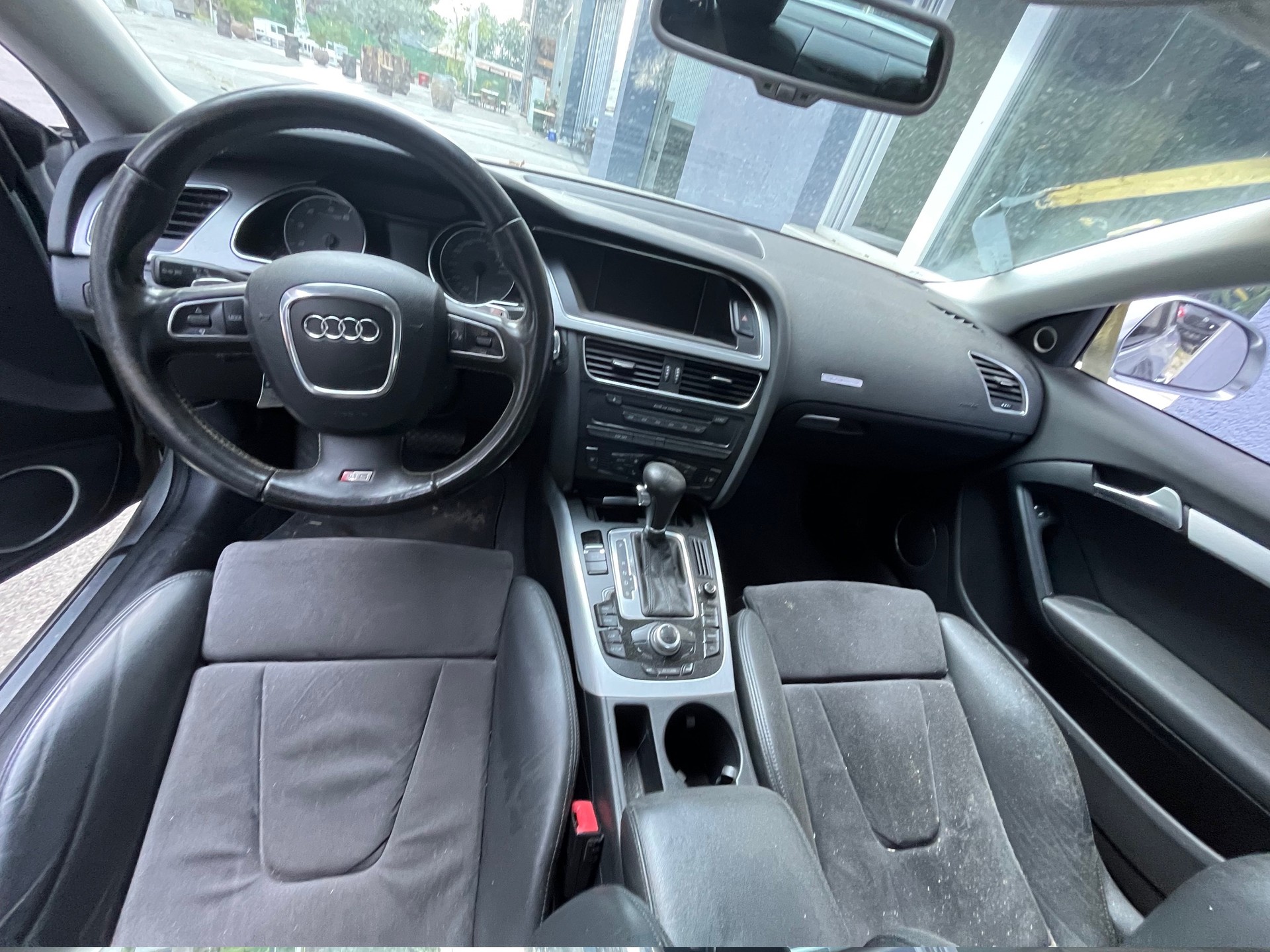 AUDI S5 Coupé 4.2 FSI quattro tiptronic-image-5