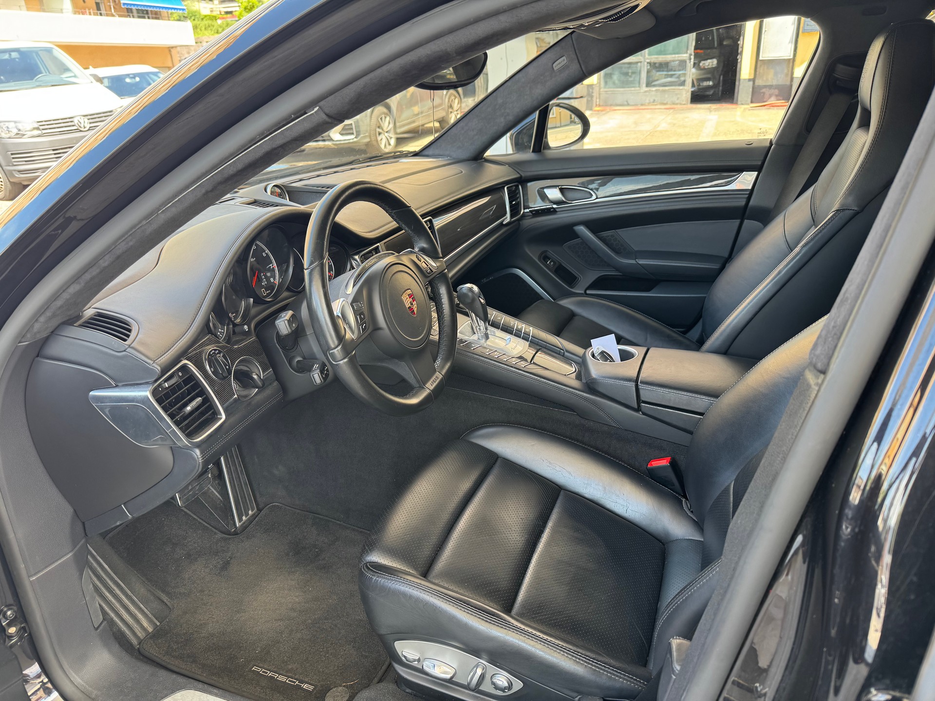 PORSCHE Panamera Turbo 4.8 PDK-image-12