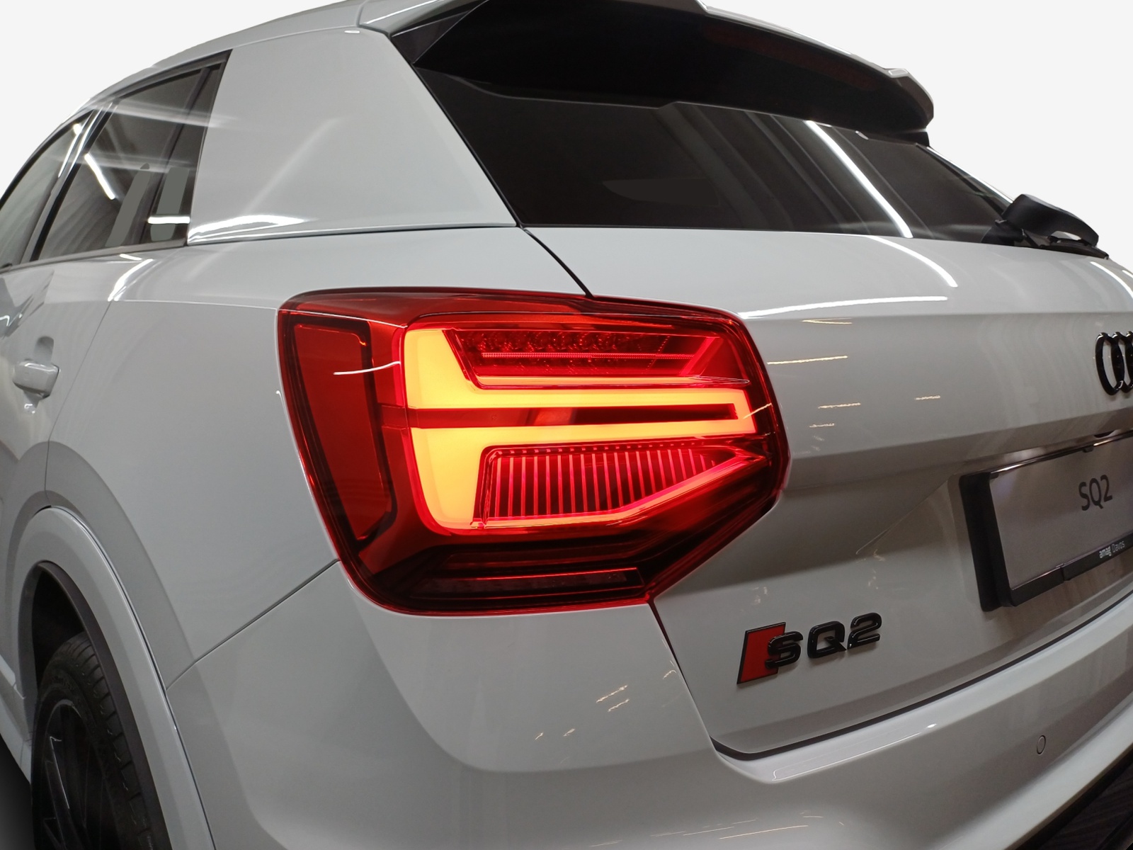 AUDI SQ2 TFSI quattro S-tronic-image-12