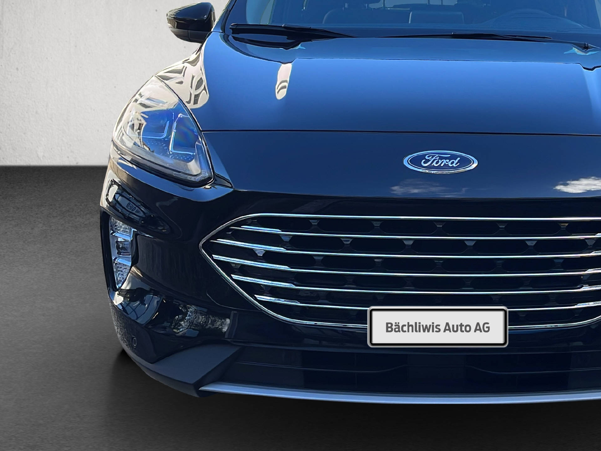 FORD Kuga 2.5 Hybrid Titanium X 4x4-image-8