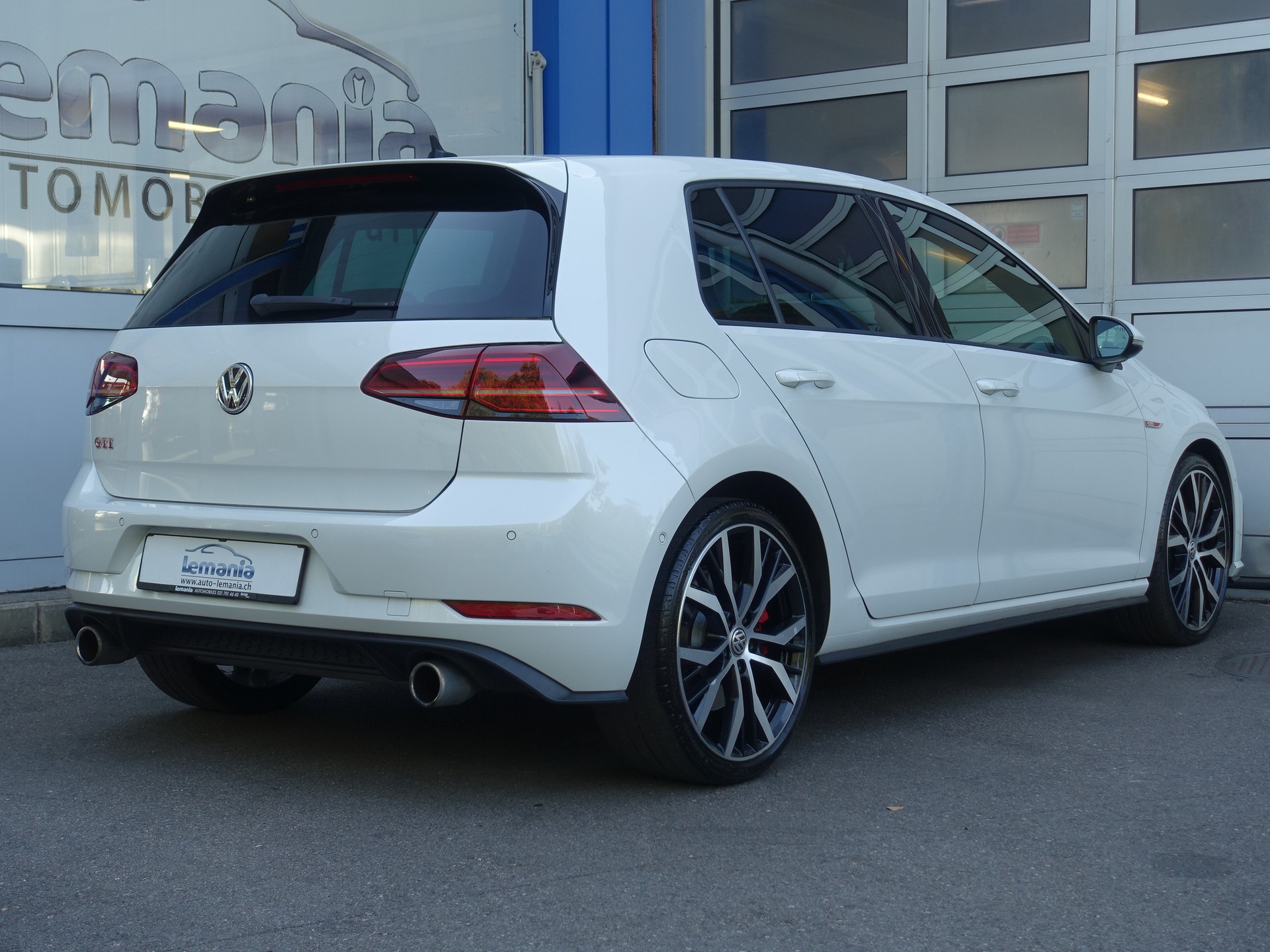 VW Golf 2.0 TSI GTI Performance DSG-image-4