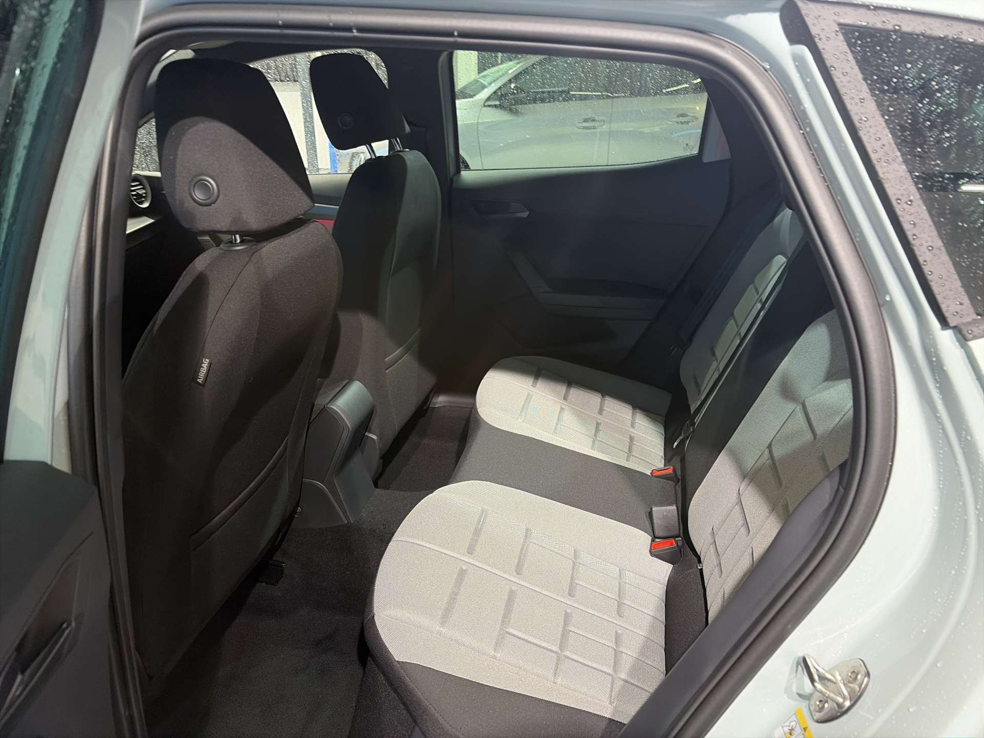 SEAT Ibiza 1.0 EcoTSi FR DSG-Automat-image-6