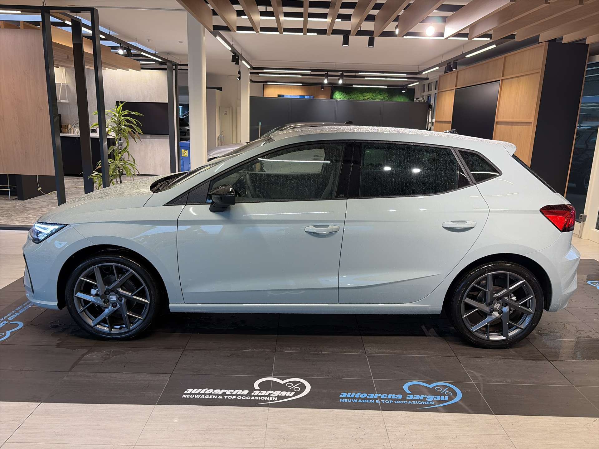 SEAT Ibiza 1.0 EcoTSi FR DSG-Automat-image-11