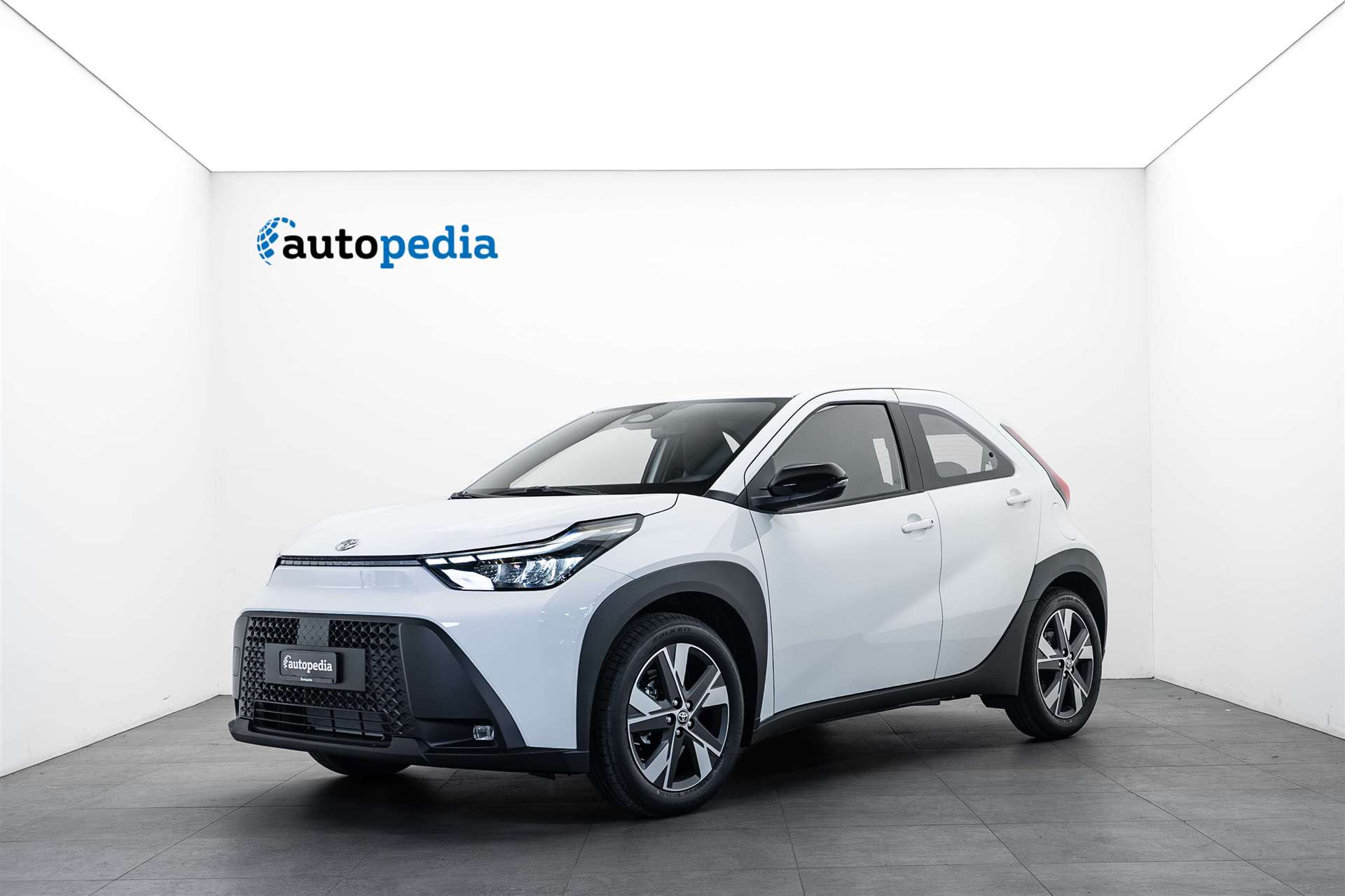 TOYOTA TOYOTA Aygo X 1.5 Comfort NEUES MODELL e-CVT Automat-image-0