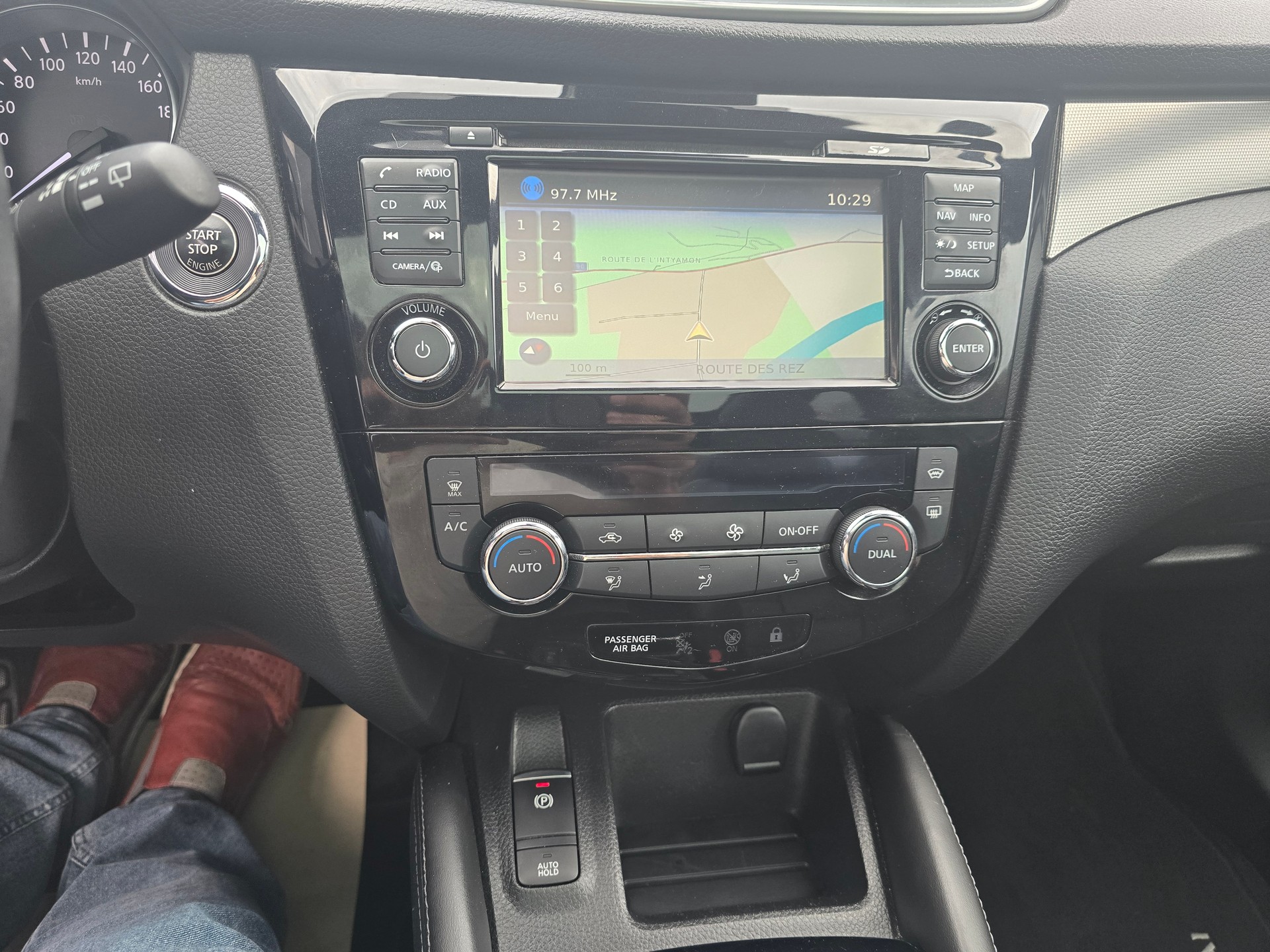NISSAN Qashqai 1.6 dCi tekna+-image-11