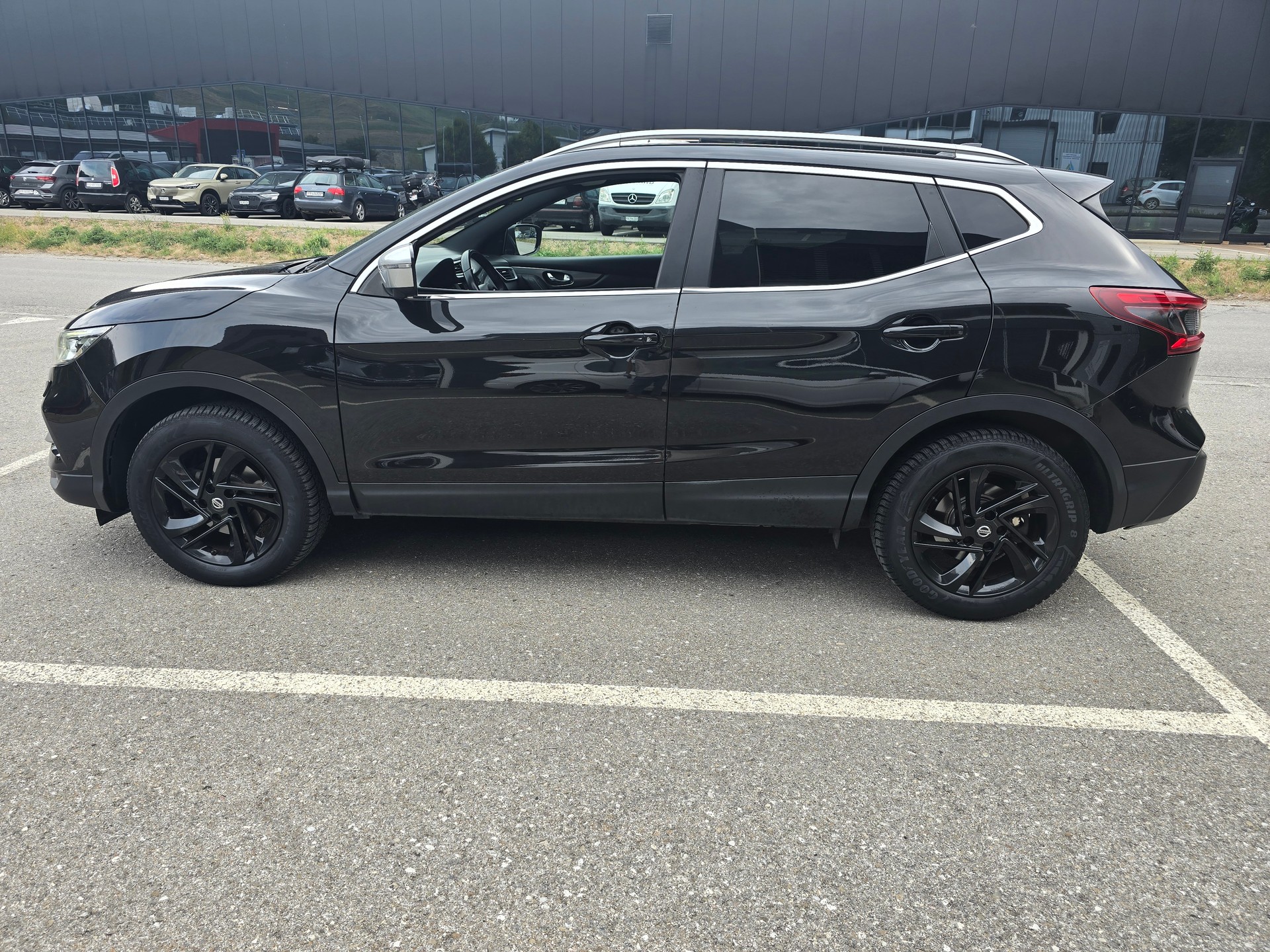 NISSAN Qashqai 1.6 dCi tekna+-image-2