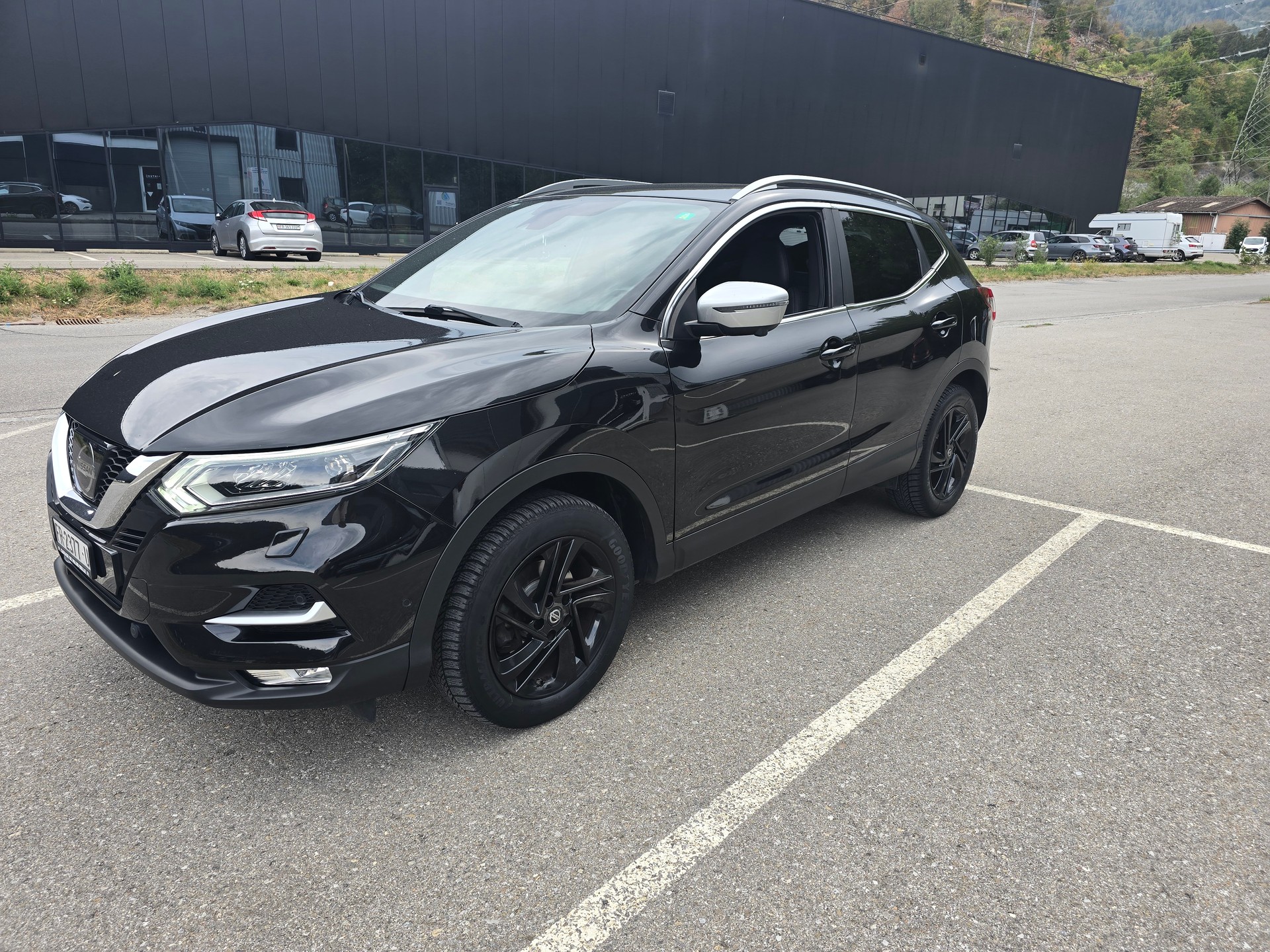 NISSAN Qashqai 1.6 dCi tekna+-image-1