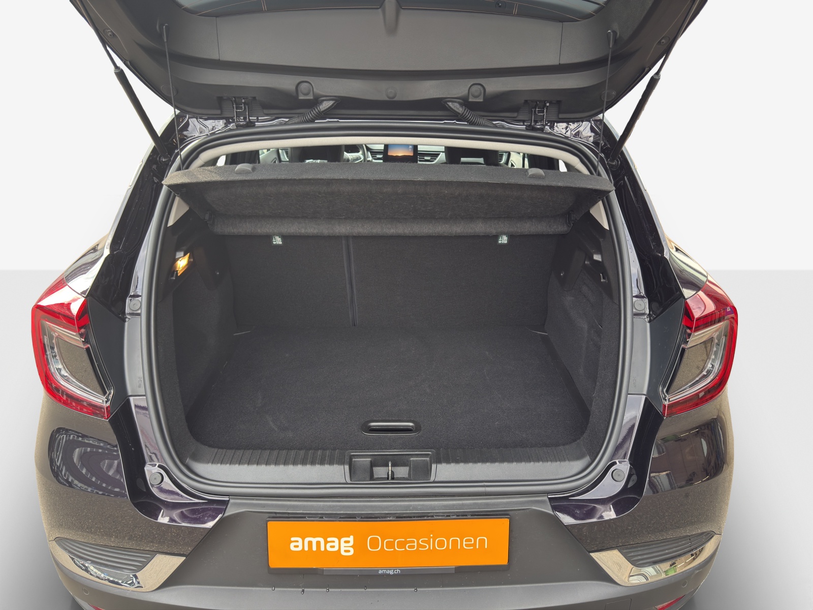 RENAULT Captur 1.3 TCe Initiale EDC-image-12