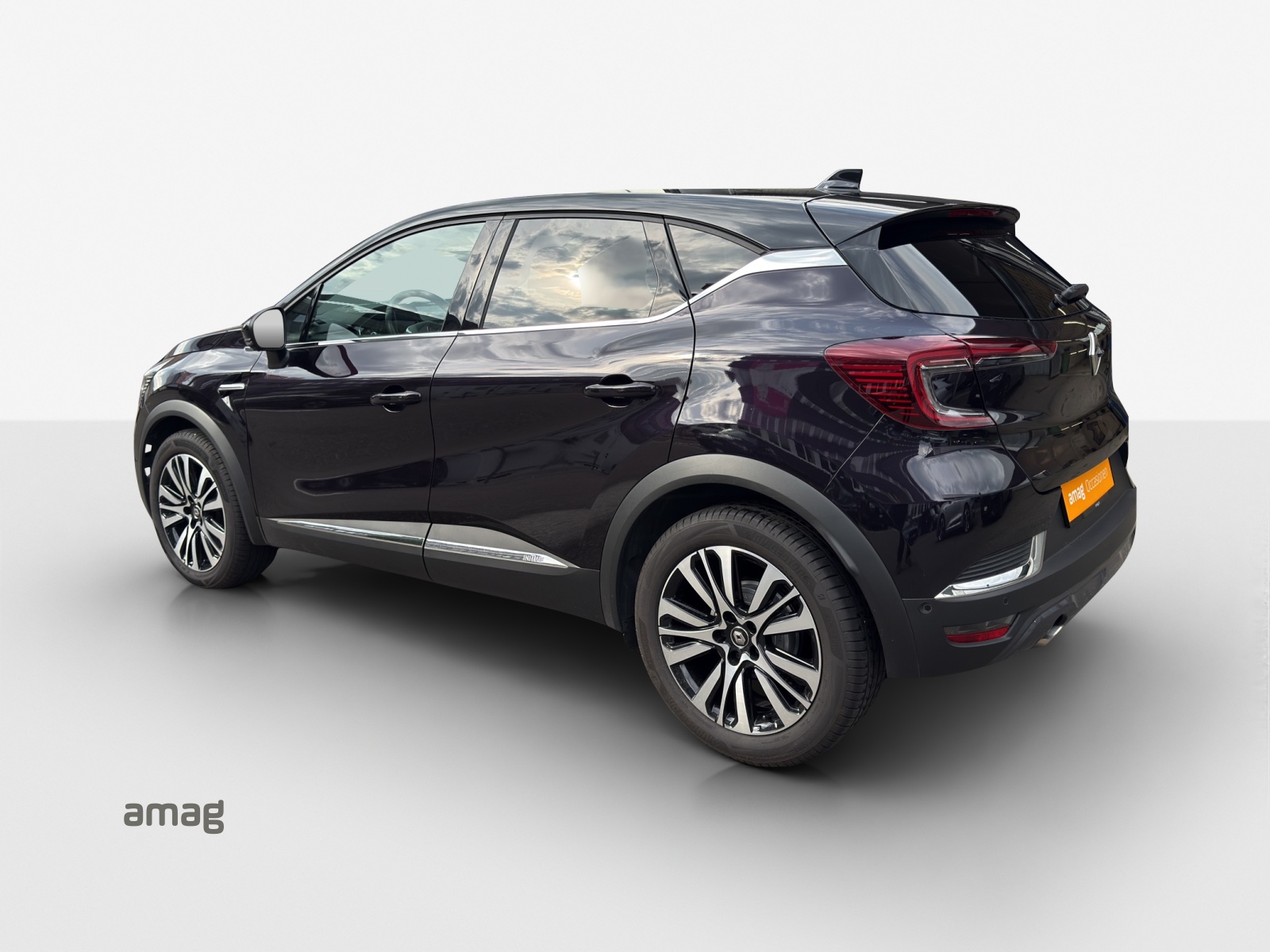 RENAULT Captur 1.3 TCe Initiale EDC-image-2