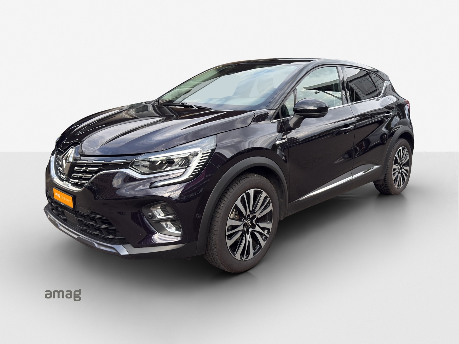 RENAULT Captur 1.3 TCe Initiale EDC-image-0