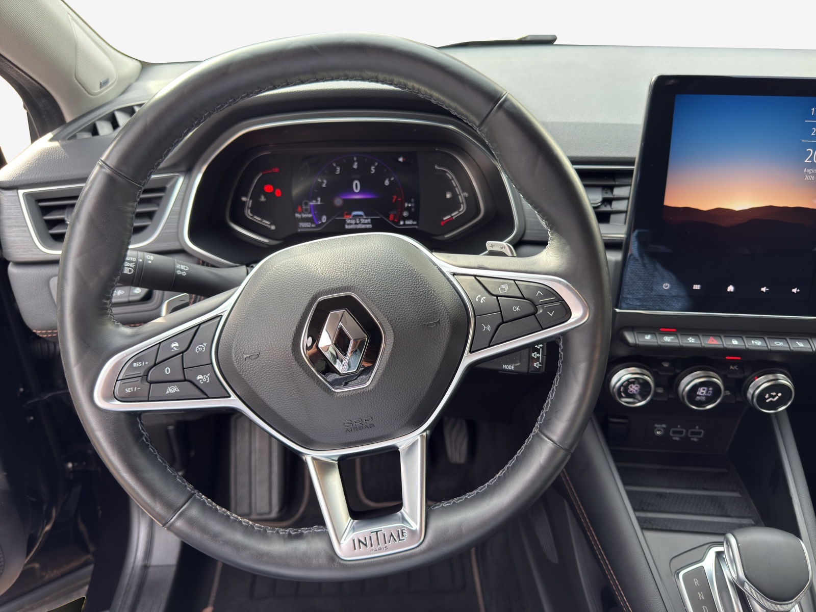 RENAULT Captur 1.3 TCe Initiale EDC-image-9