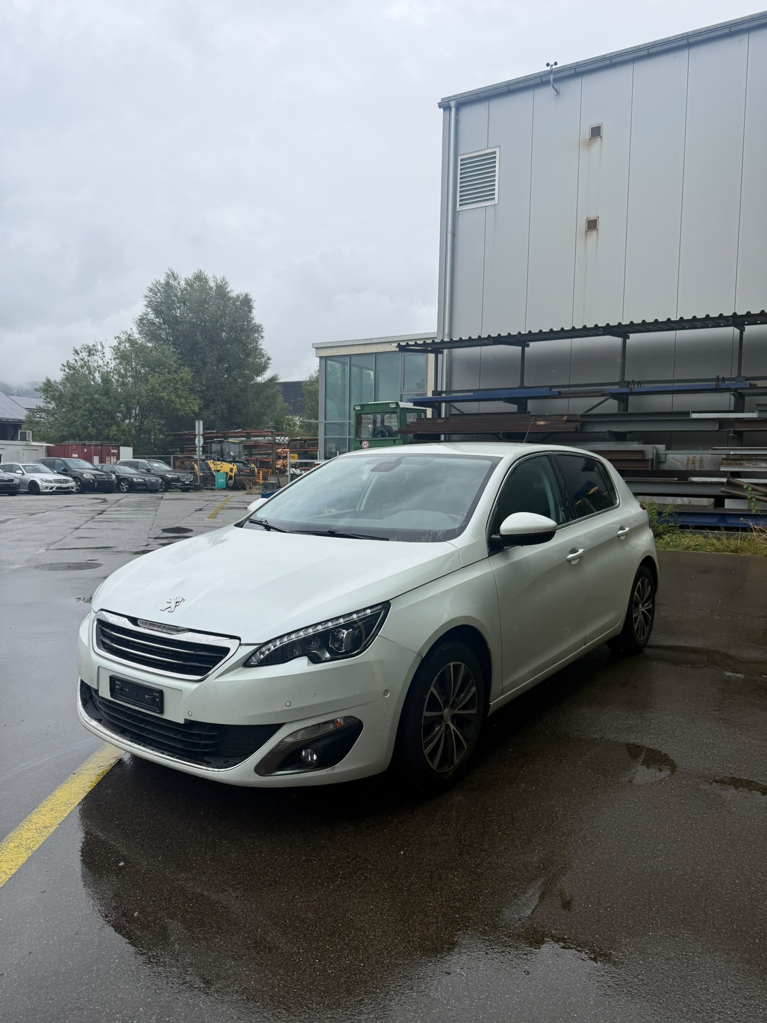 PEUGEOT 308 1.2 THP Active-image-2