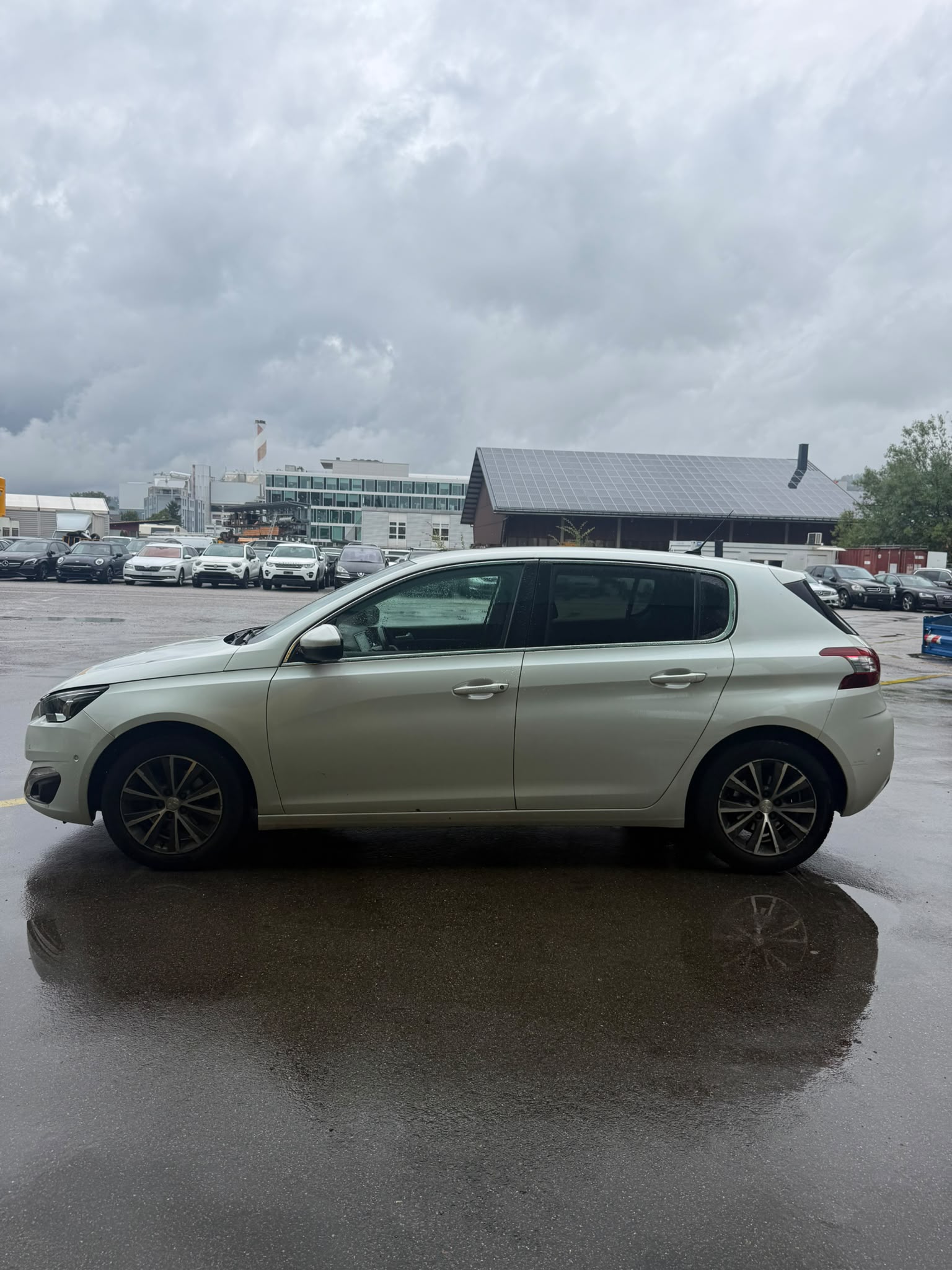 PEUGEOT 308 1.2 THP Active-image-3