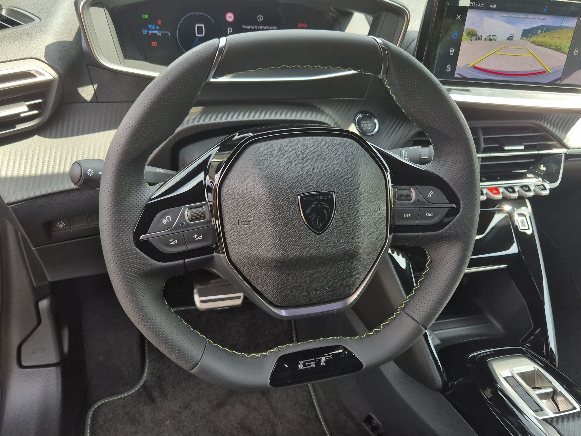 PEUGEOT 208 1.2 Hybrid 145 GT Exclusive-image-9