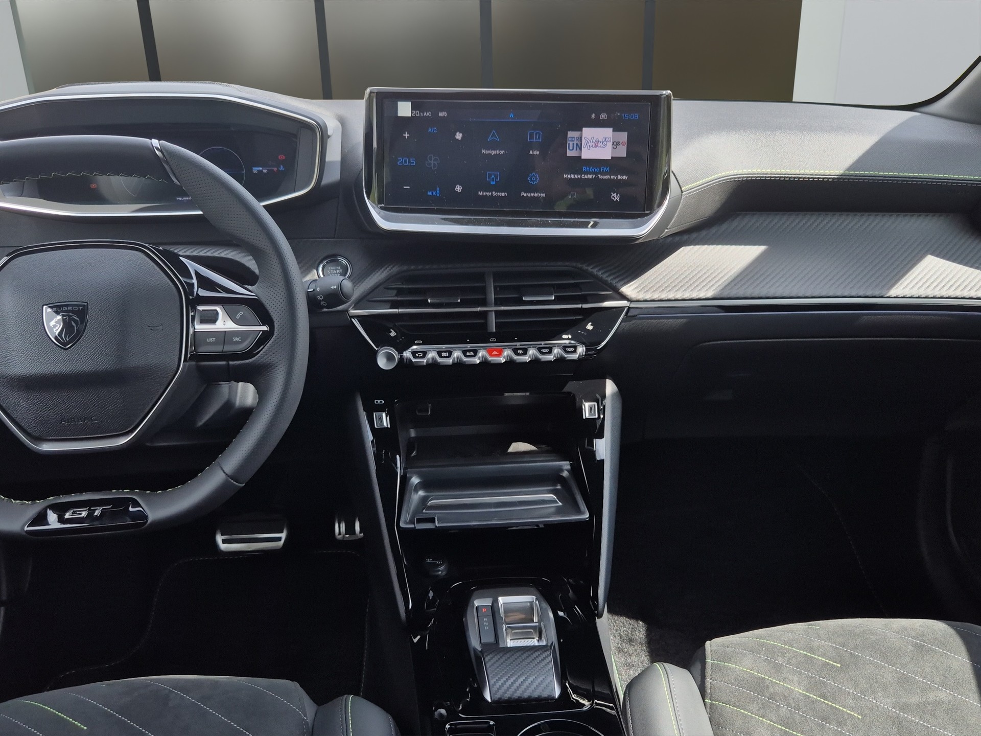PEUGEOT 208 1.2 Hybrid 145 GT Exclusive-image-14