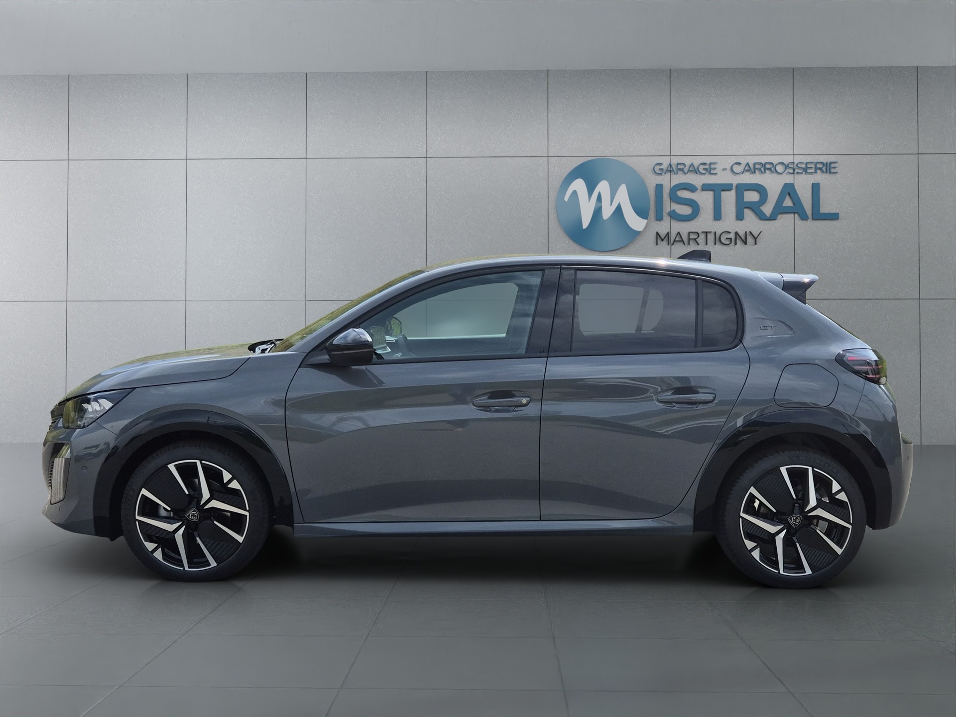PEUGEOT 208 1.2 Hybrid 145 GT Exclusive-image-1