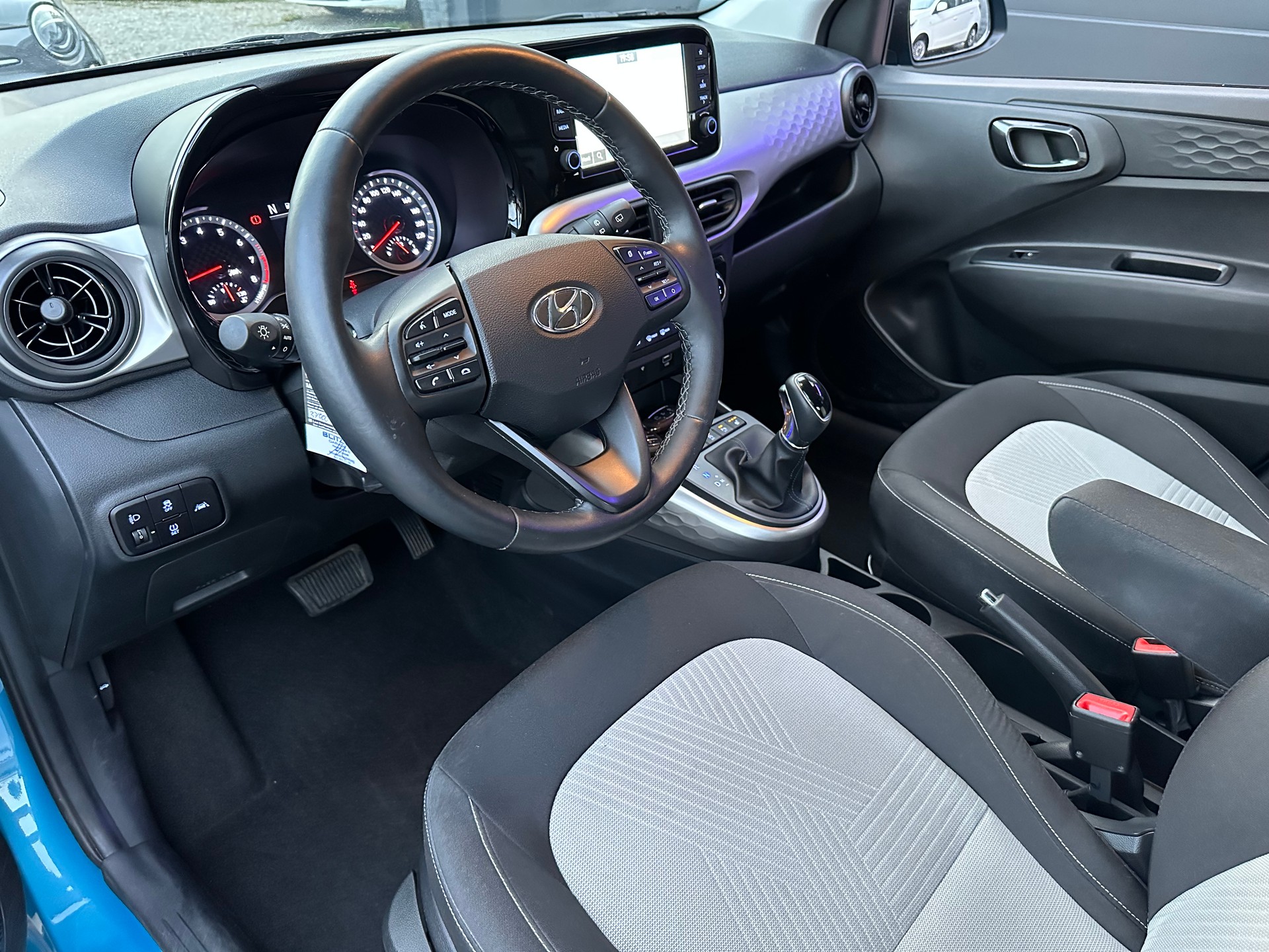HYUNDAI i10 1.2 Vertex Automat-image-14
