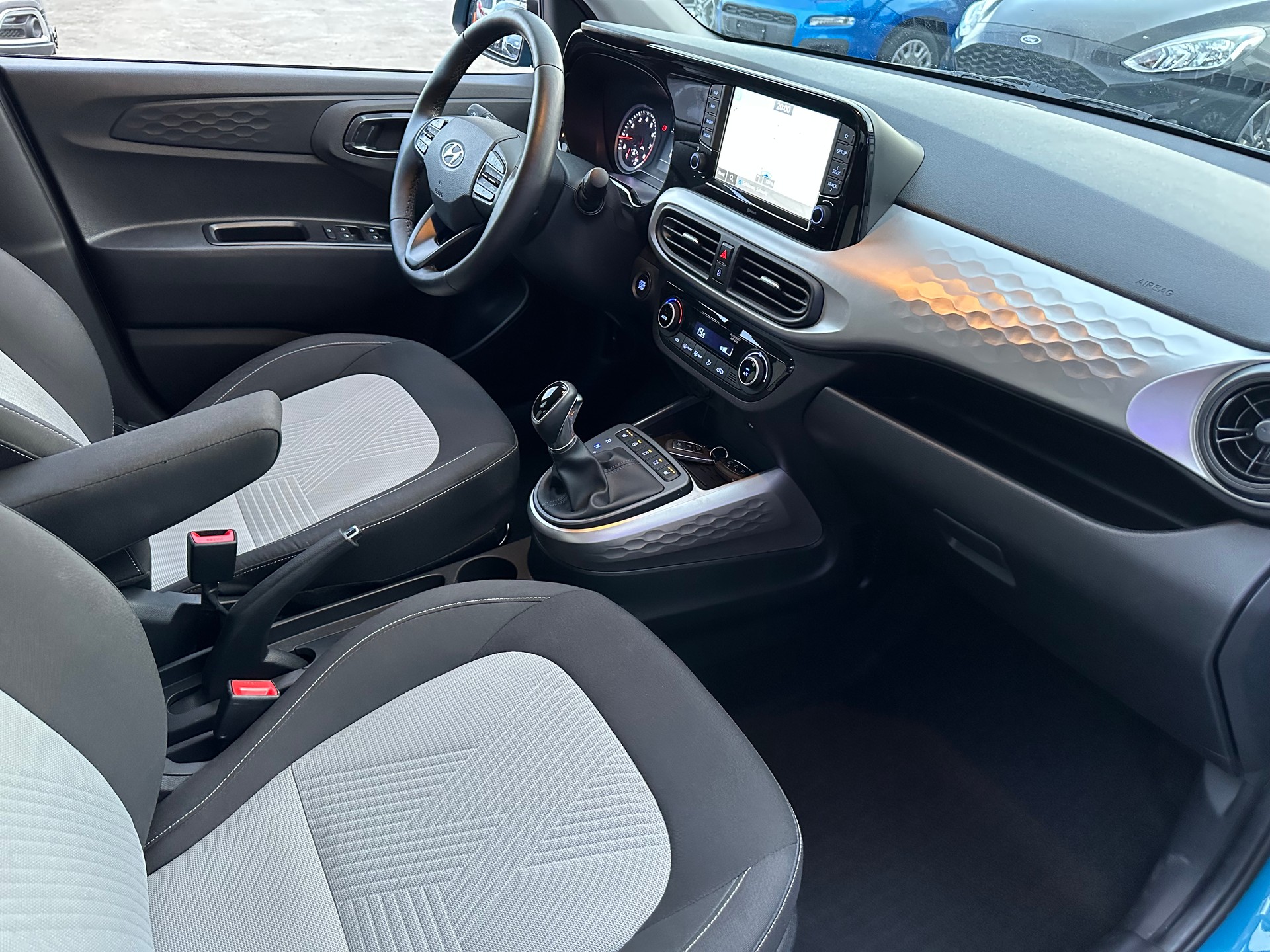 HYUNDAI i10 1.2 Vertex Automat-image-13