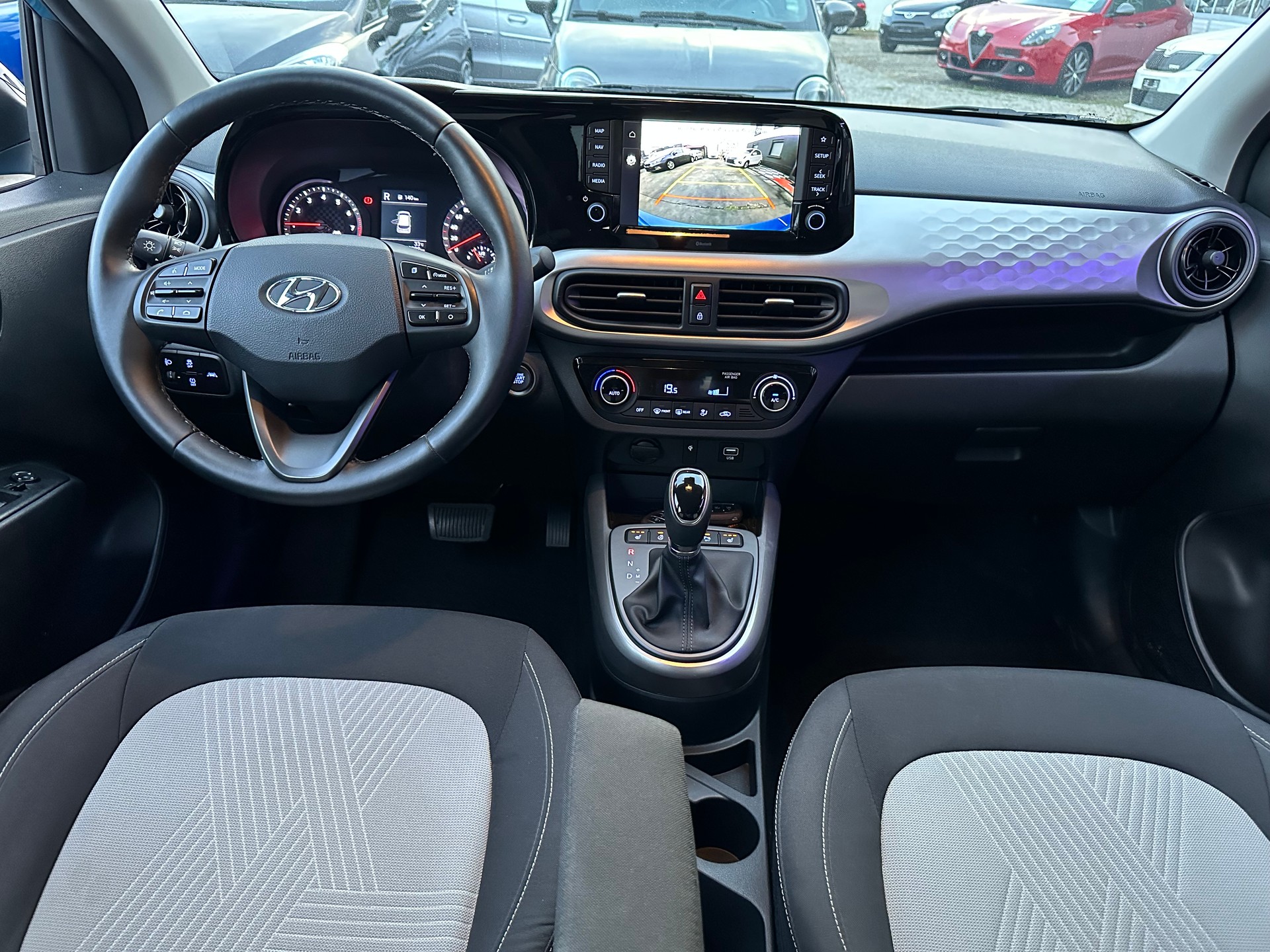 HYUNDAI i10 1.2 Vertex Automat-image-12