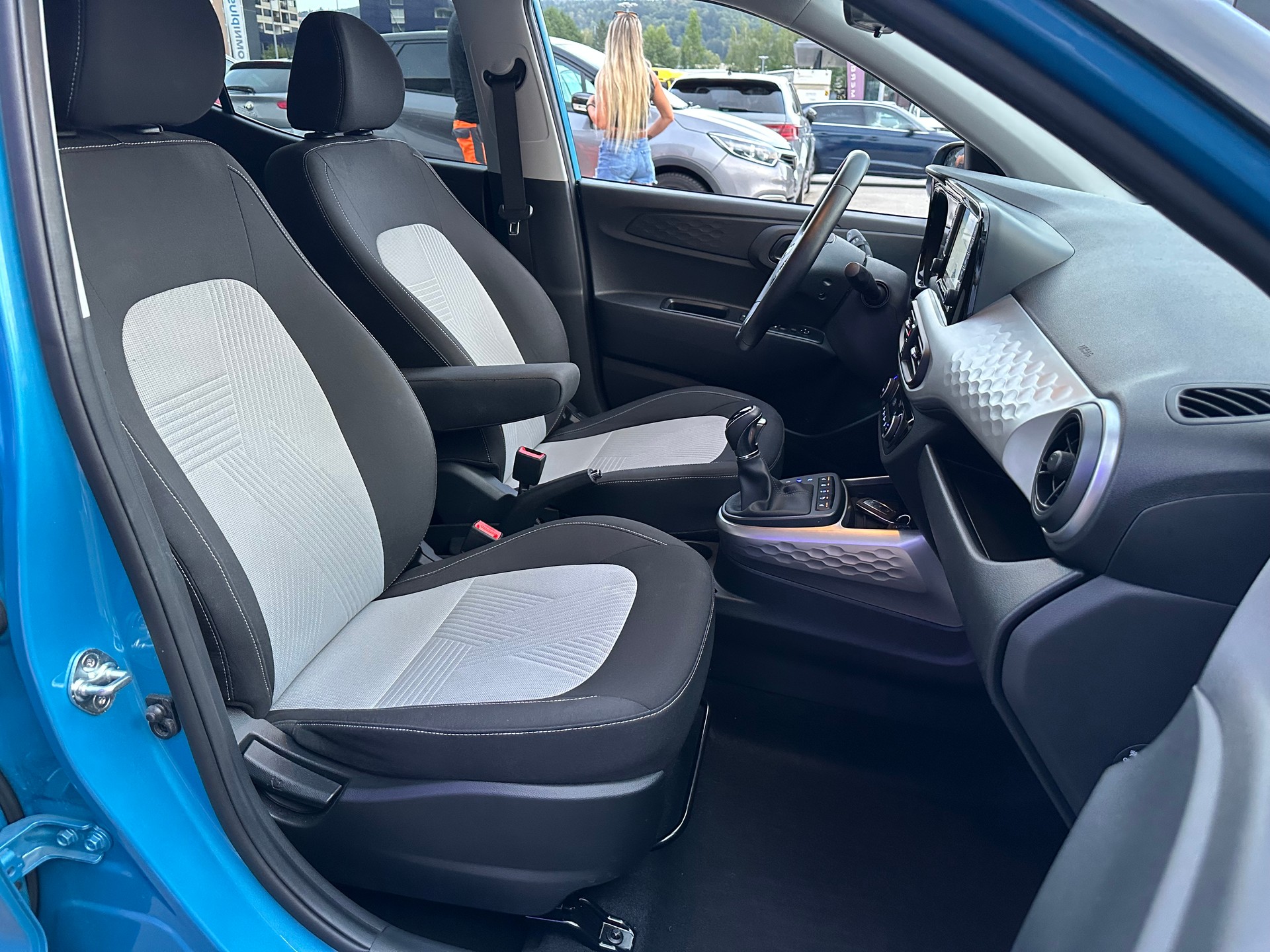 HYUNDAI i10 1.2 Vertex Automat-image-18