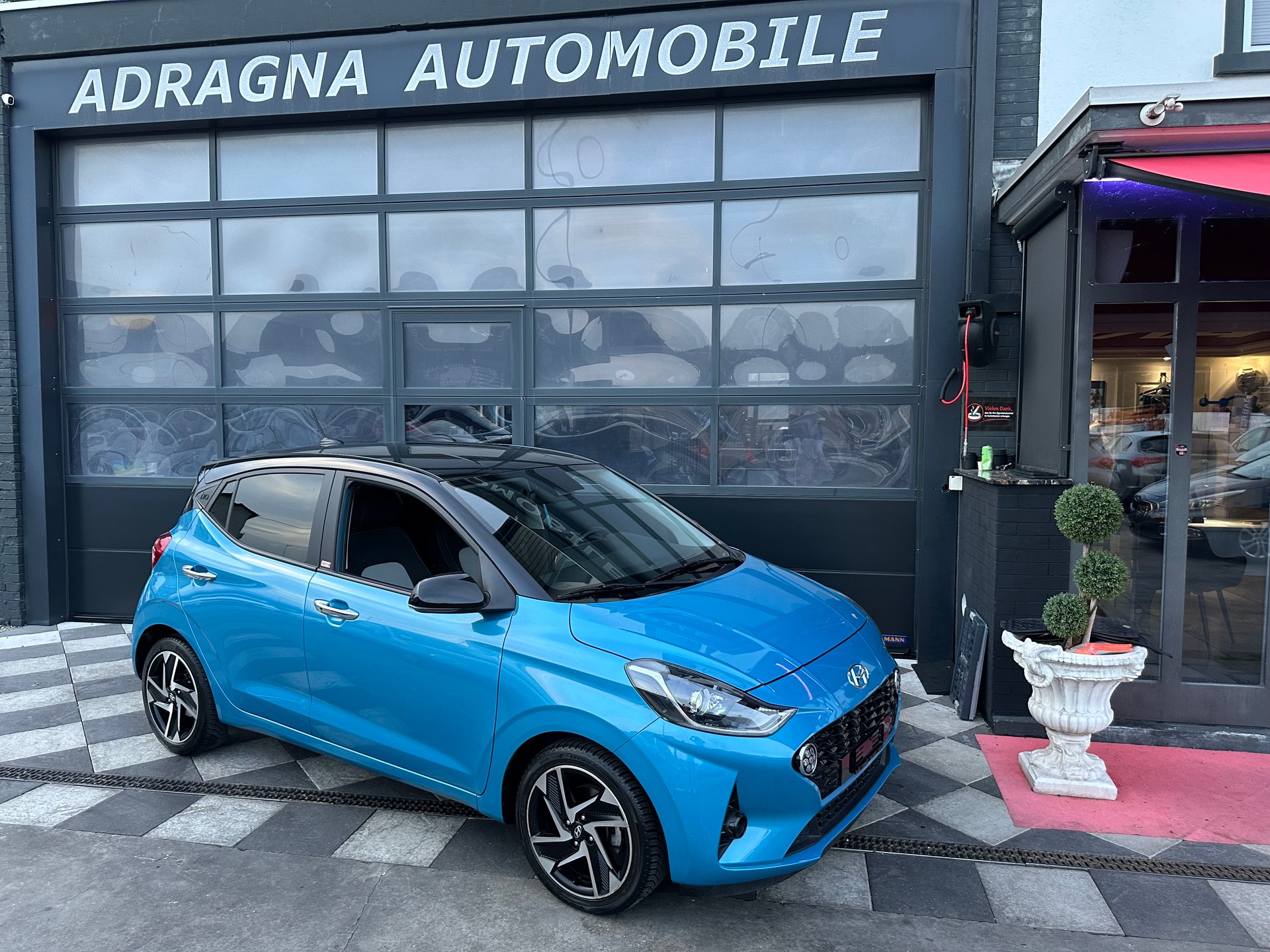 HYUNDAI i10 1.2 Vertex Automat-showroom-element-3