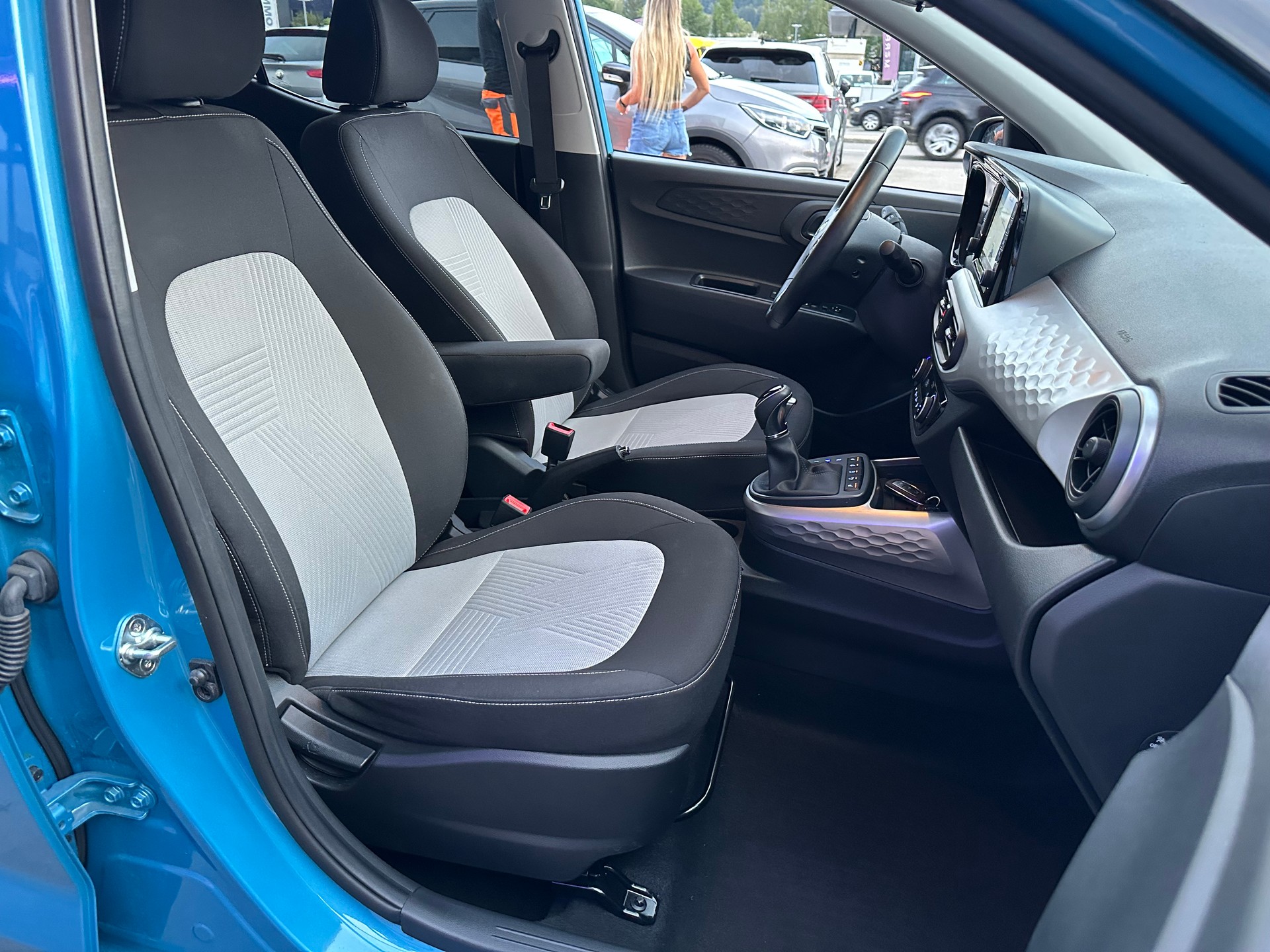 HYUNDAI i10 1.2 Vertex Automat-image-17