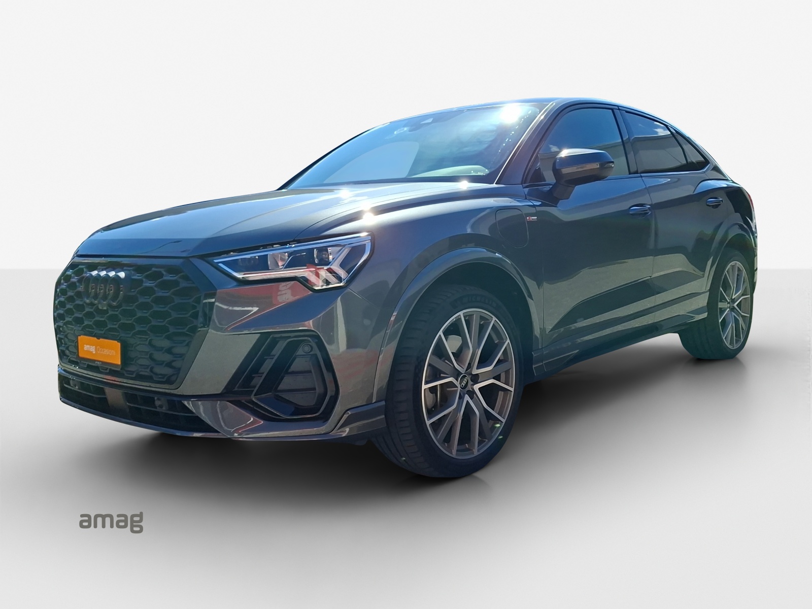 AUDI Q3 Sportback 45 TFSI e S line S-tronic-image-0