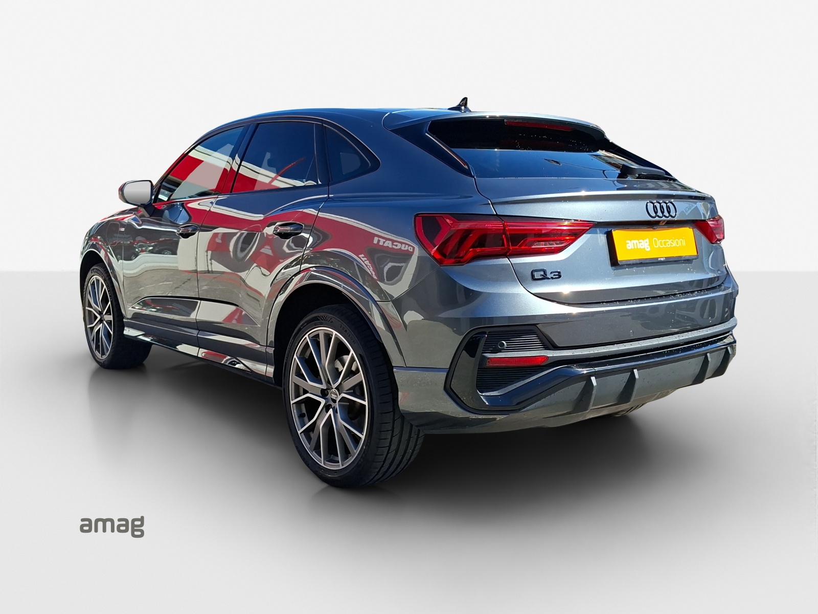 AUDI Q3 Sportback 45 TFSI e S line S-tronic-image-2