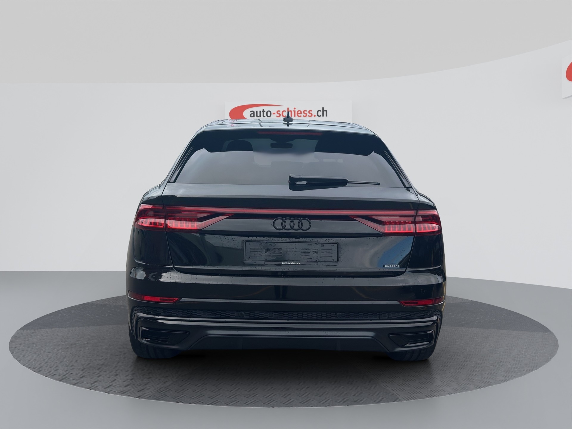 AUDI Q8 55 S-Line 3.0 TFSI quattro BLACK-image-1