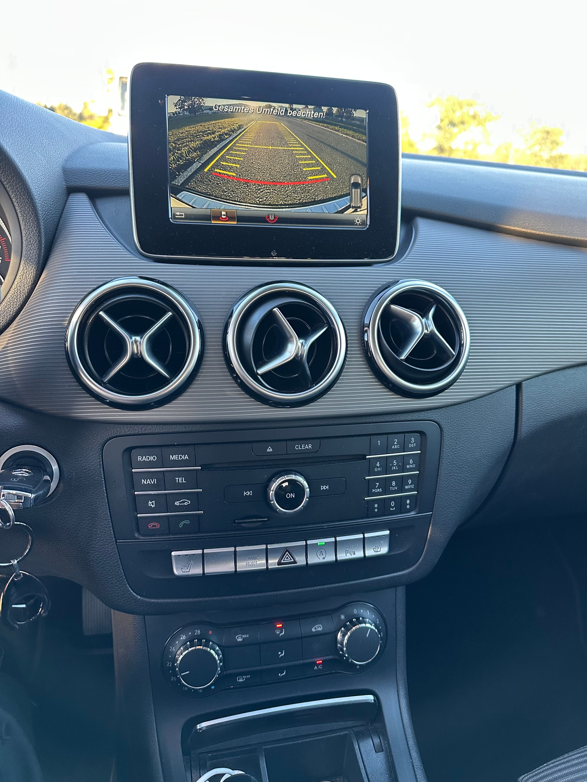 MERCEDES-BENZ B 220 CDI 4Matic 7G-DCT-image-3