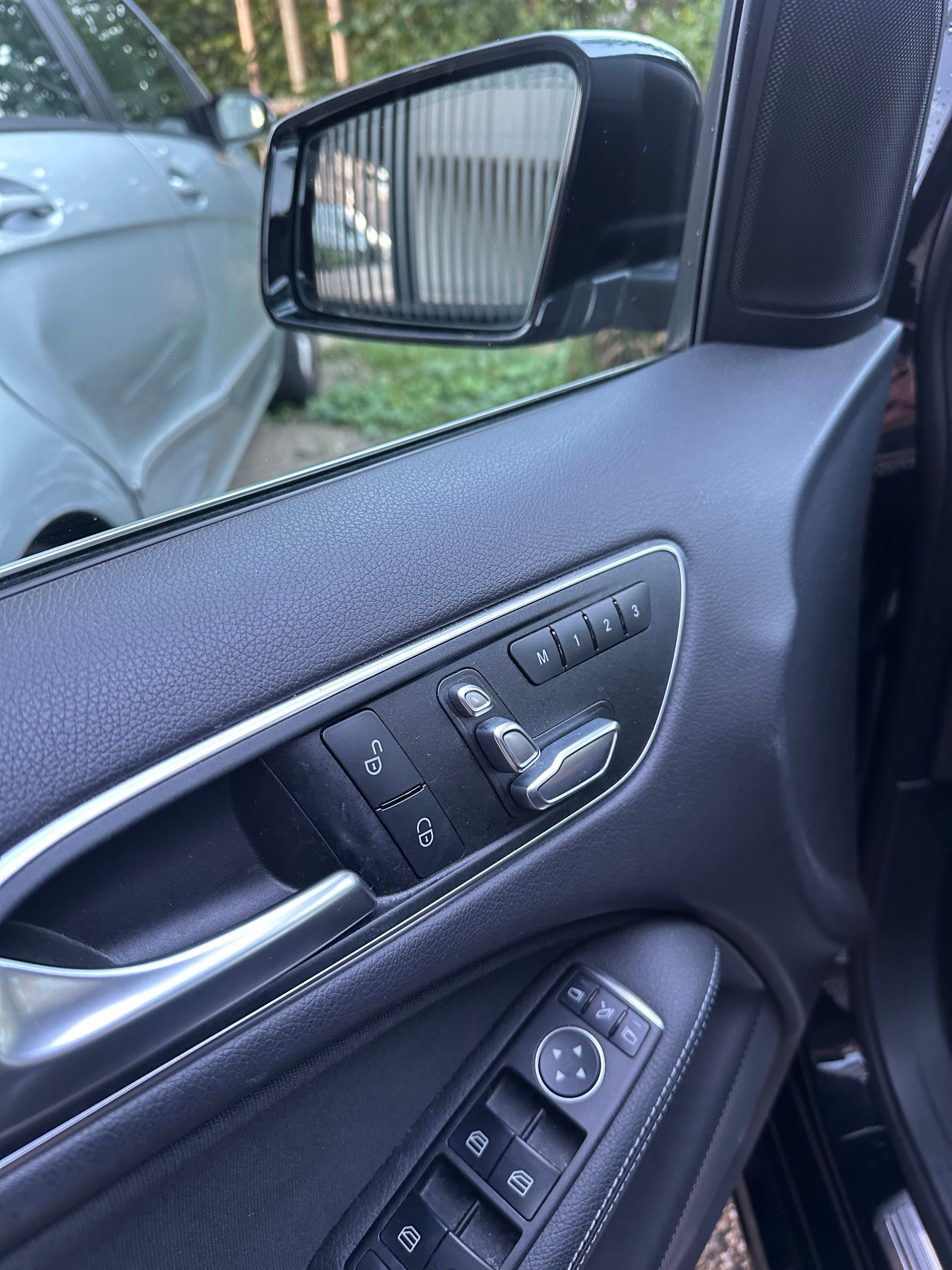 MERCEDES-BENZ B 220 CDI 4Matic 7G-DCT-image-7