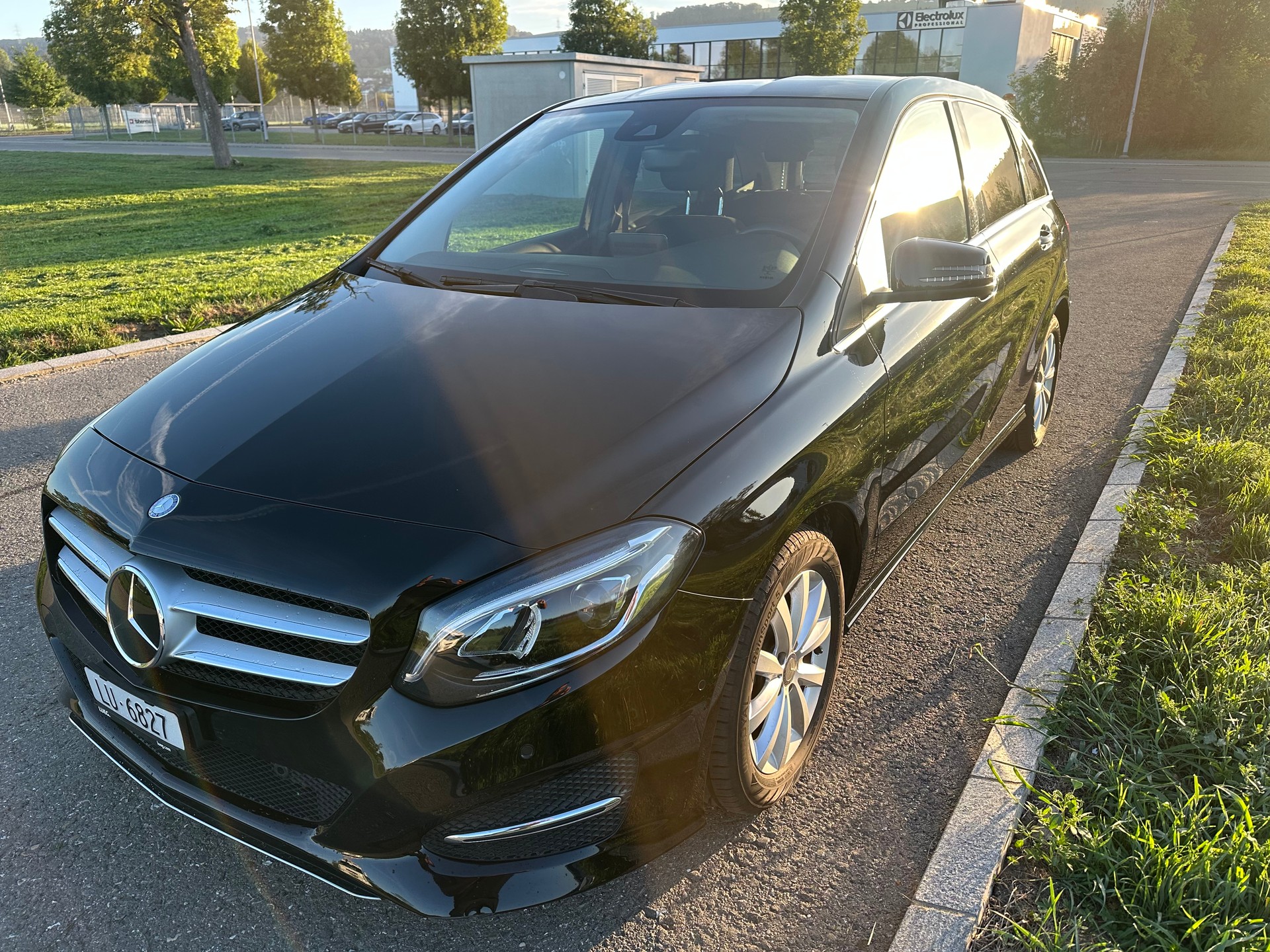 MERCEDES-BENZ B 220 CDI 4Matic 7G-DCT-image-4