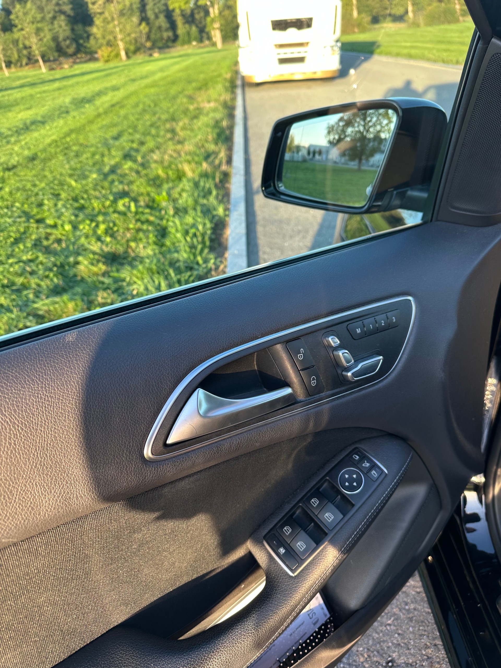 MERCEDES-BENZ B 220 CDI 4Matic 7G-DCT-image-6
