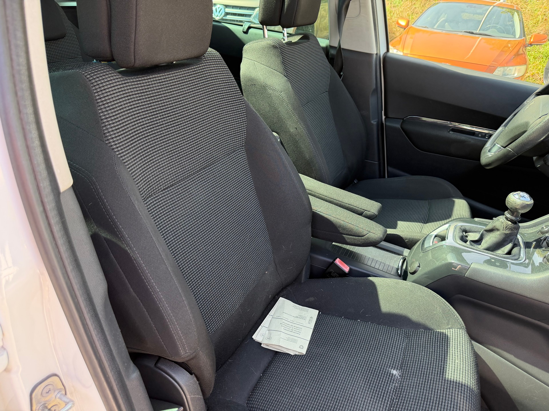 PEUGEOT 5008 2.0 HDI Sport Pack-image-8